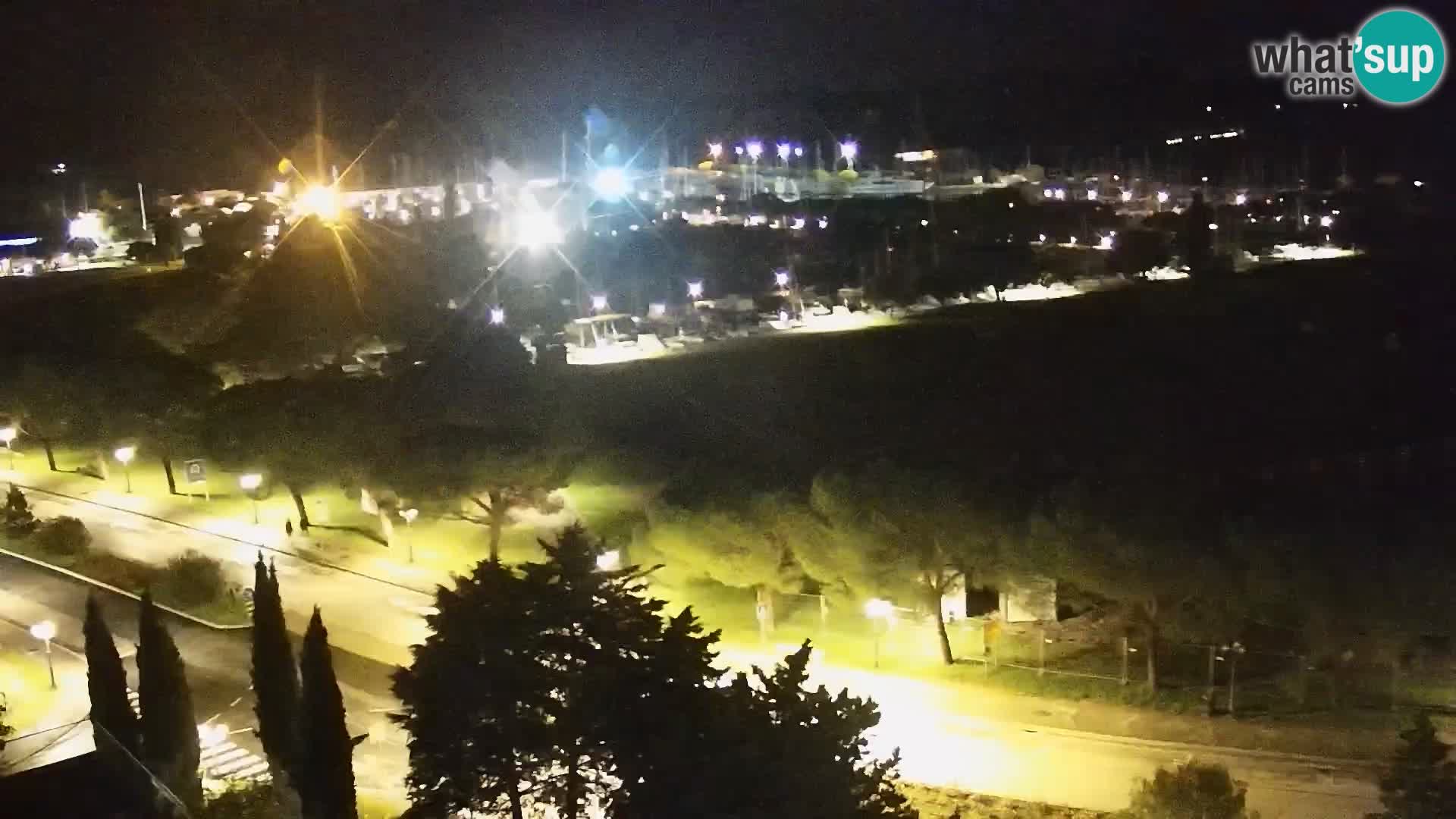 Portorož camera en vivo – vista del puerto deportivo y las canchas de tenis