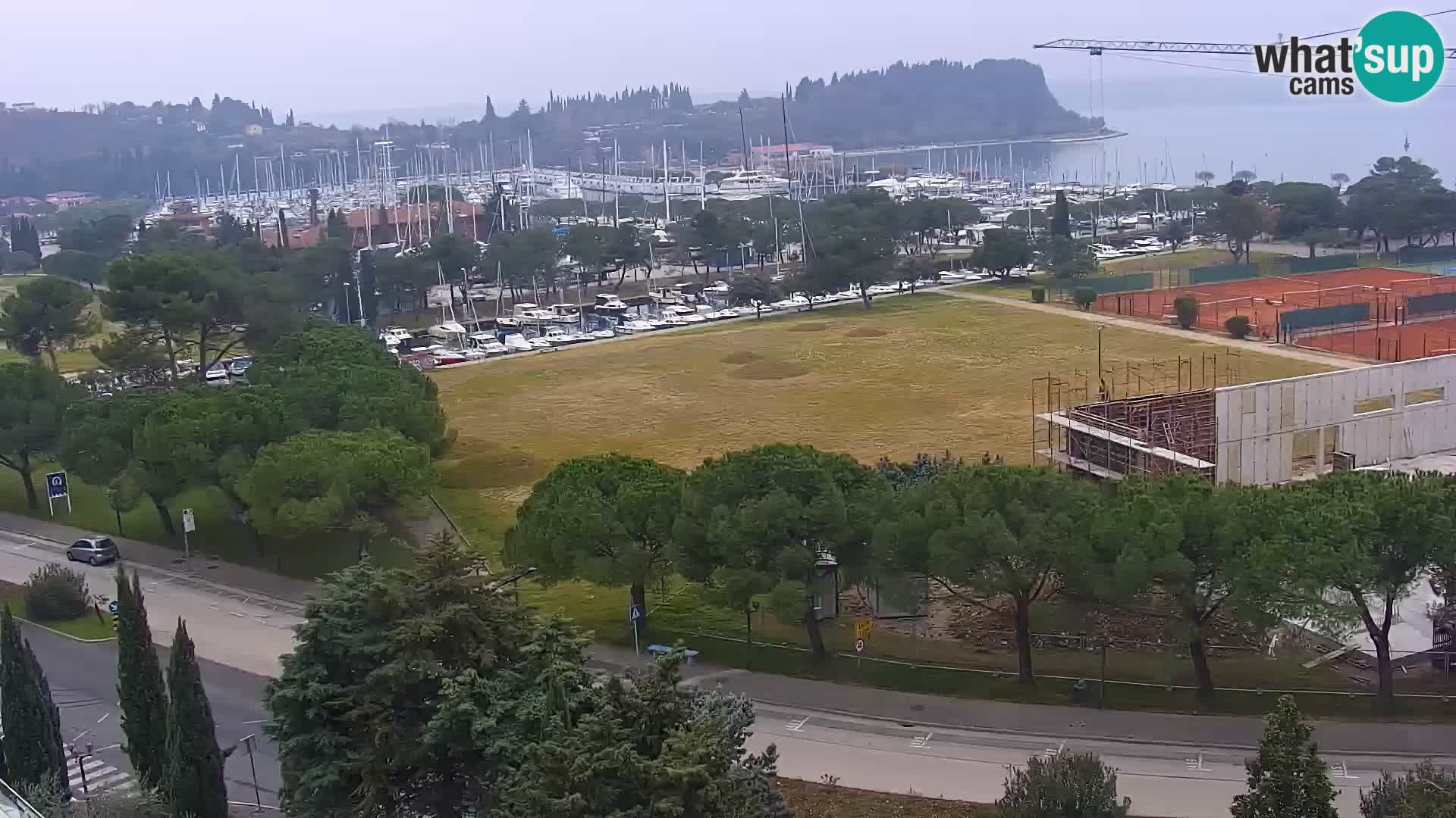 Portorož Webcam – Blick auf den Yachthafen und die Tennisplätze