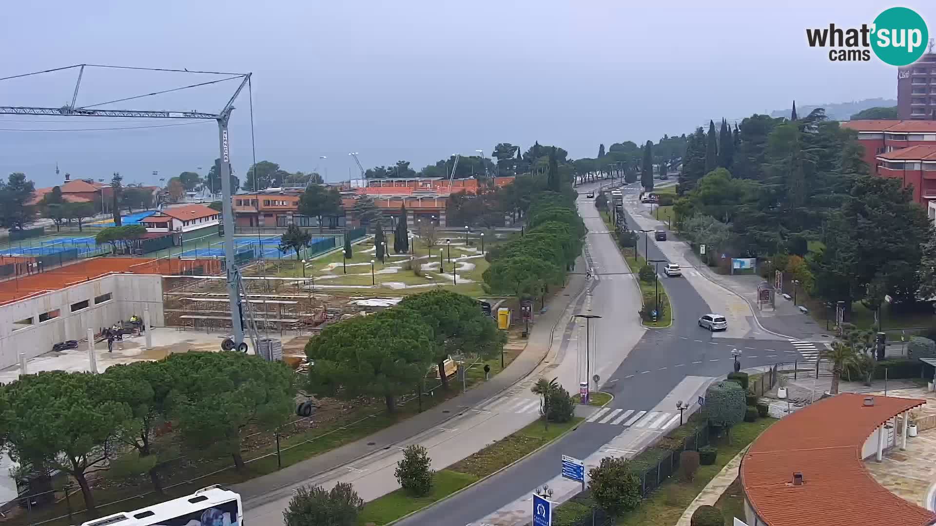 Portorož spletna kamera – pogled na marino in teniška igrišča