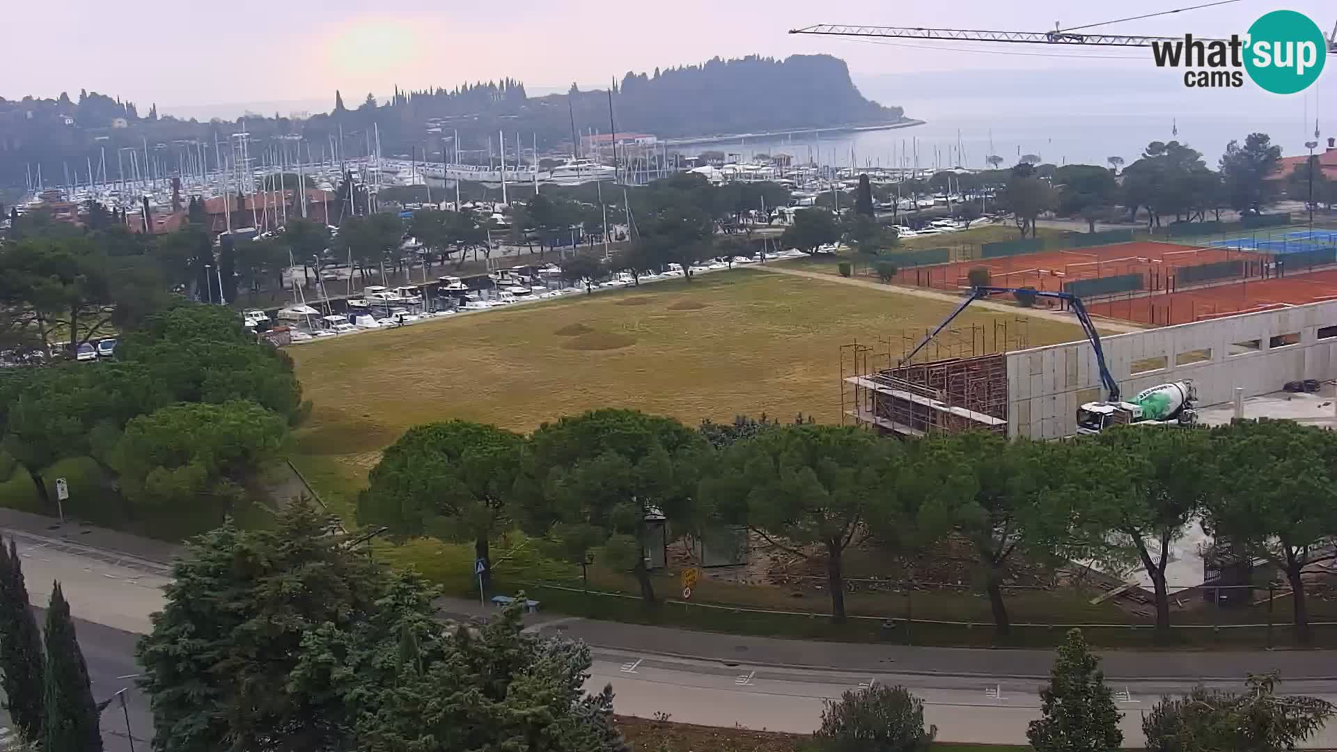 Portorož Webcam – Blick auf den Yachthafen und die Tennisplätze