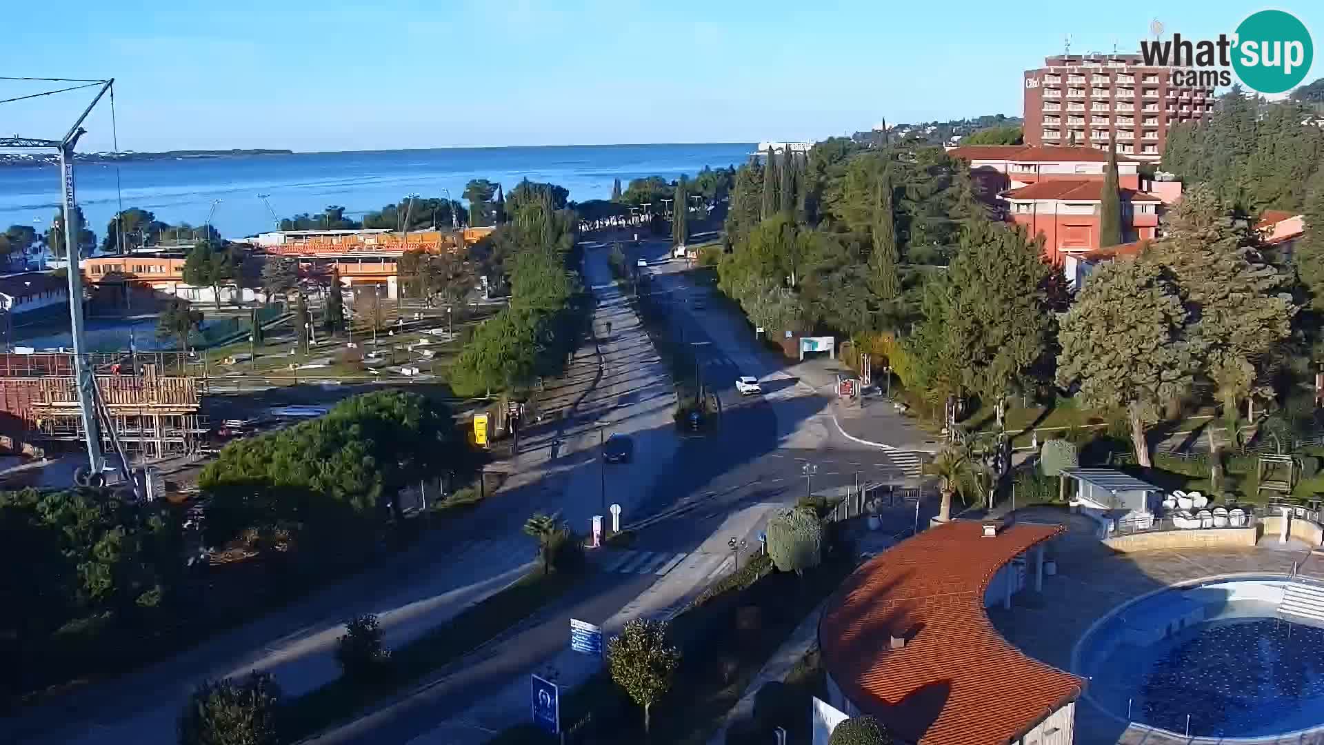 Portorož camera en vivo – vista del puerto deportivo y las canchas de tenis