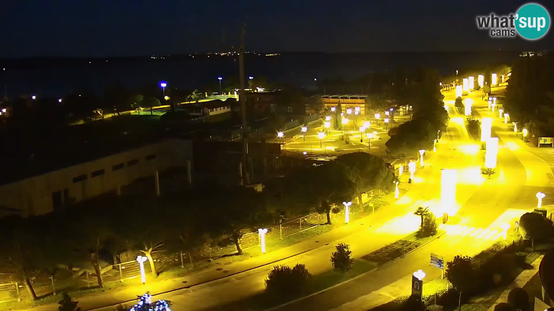 Portorož camera en vivo – vista del puerto deportivo y las canchas de tenis