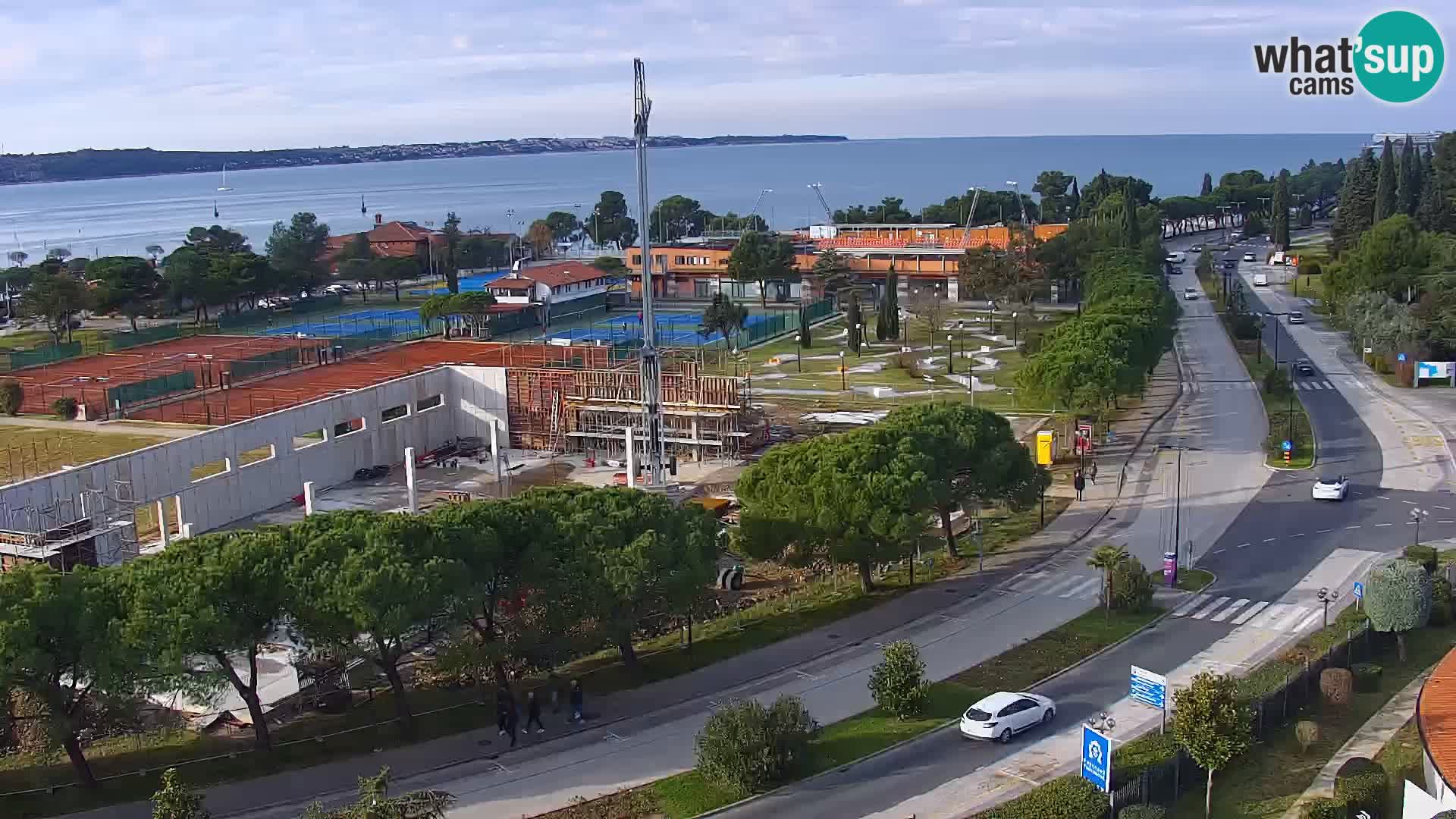 Portorož Live Webcam – vue sur la marina et les courts de tennis