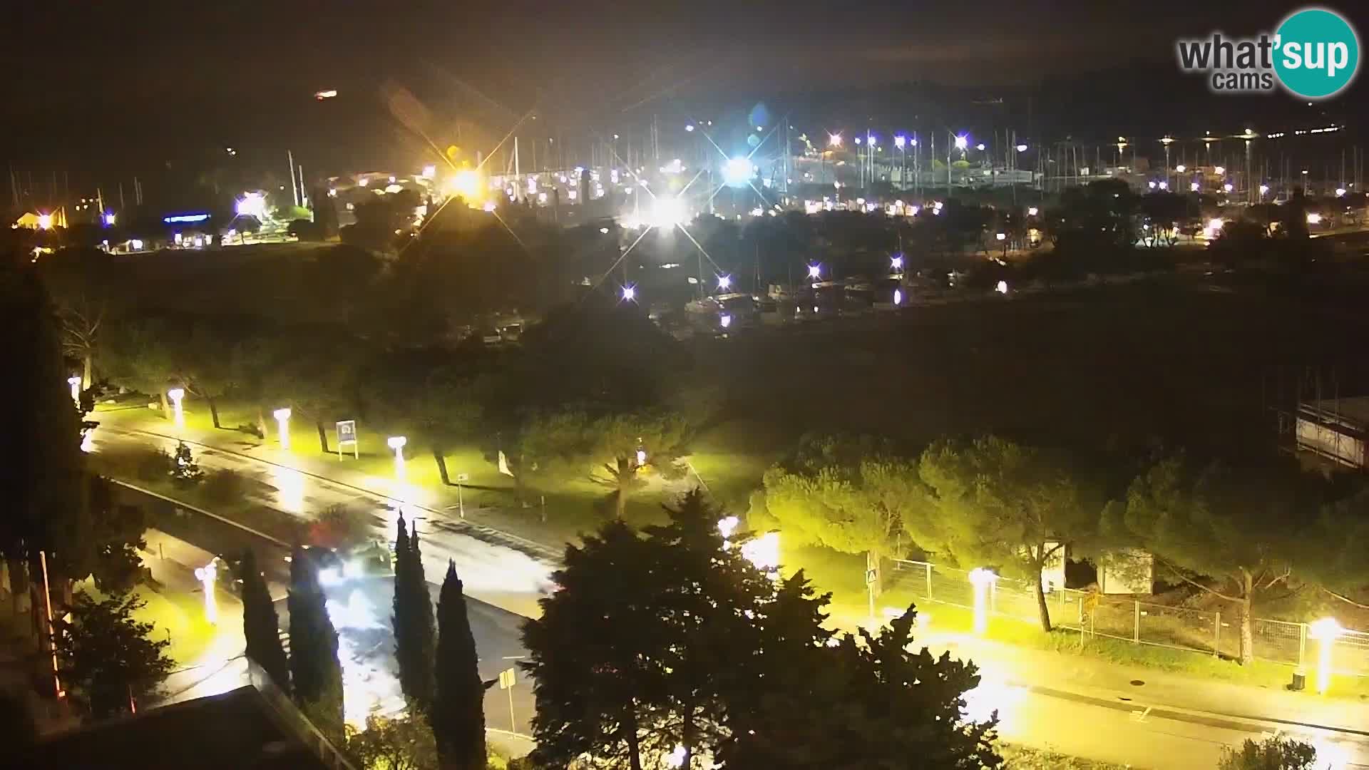 Portorož Live Webcam – vue sur la marina et les courts de tennis