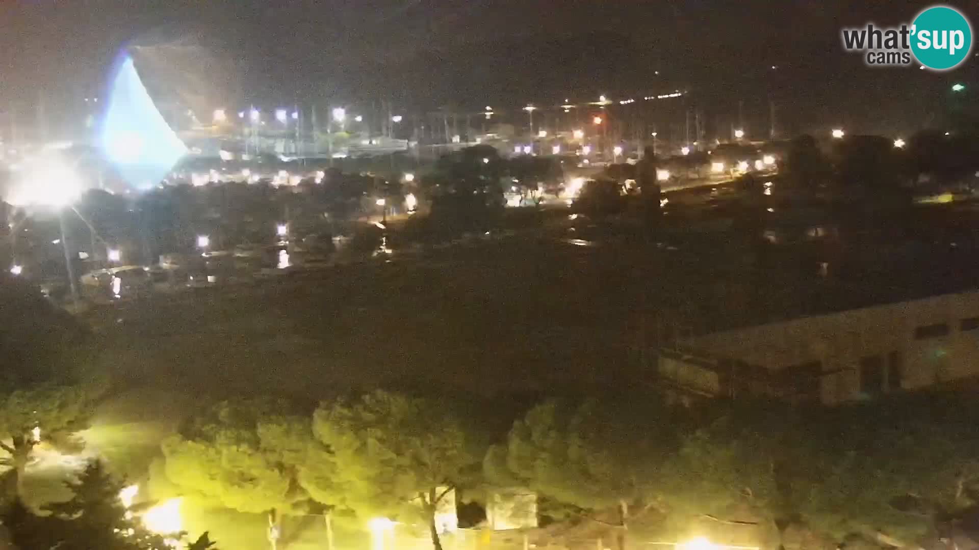 Portorož camera en vivo – vista del puerto deportivo y las canchas de tenis