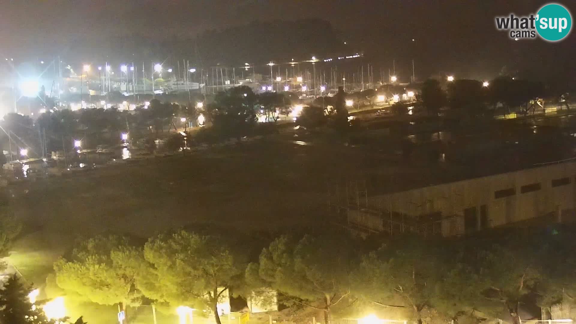 Portorož Live Webcam – vue sur la marina et les courts de tennis