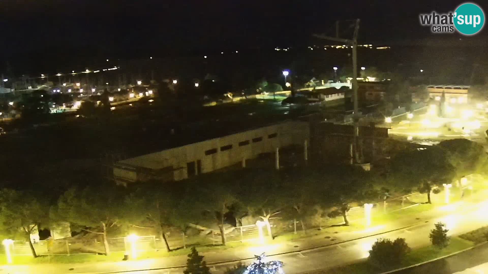 Portorož Live Webcam – vue sur la marina et les courts de tennis