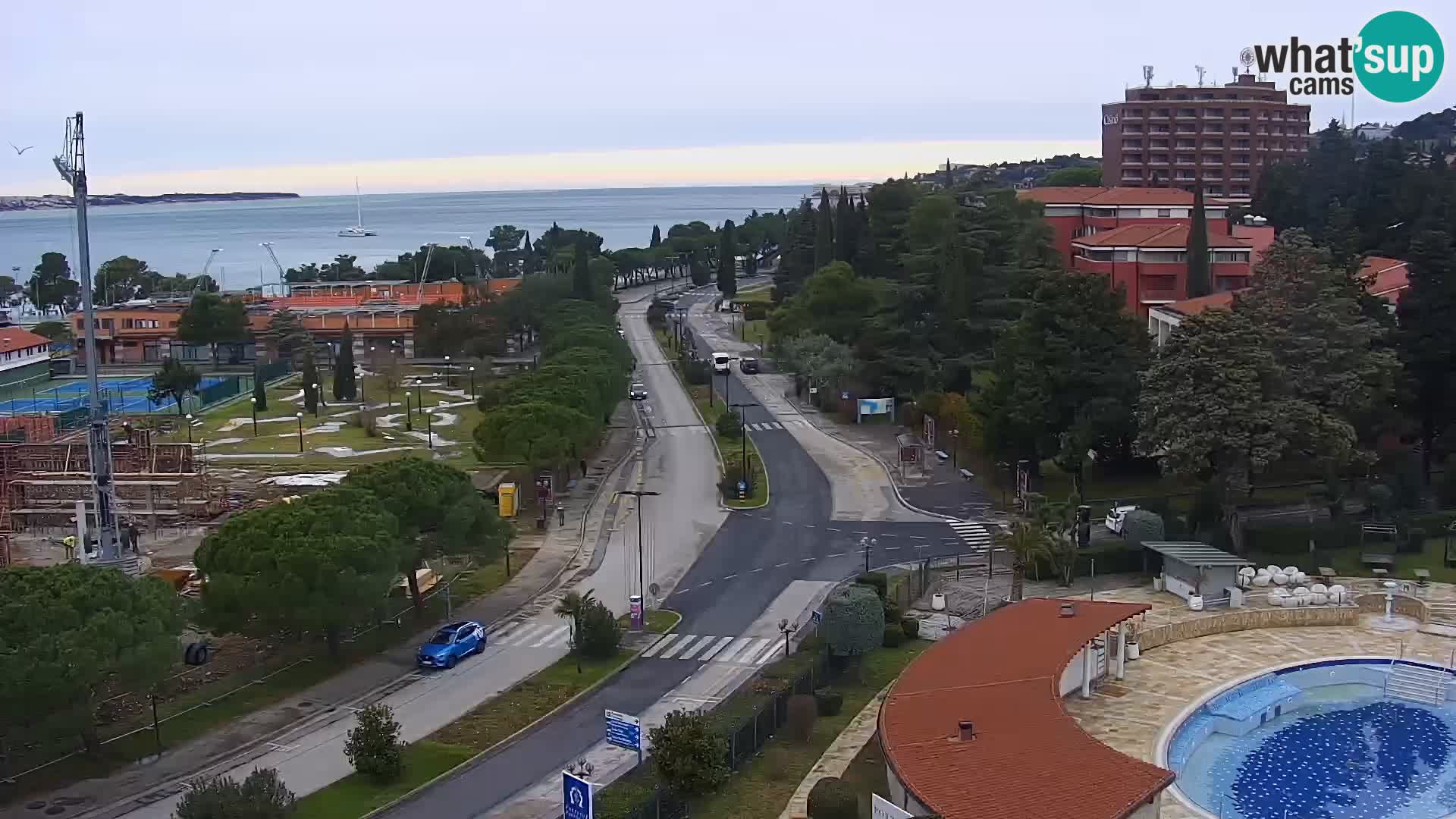 Portorož Live Webcam – vue sur la marina et les courts de tennis