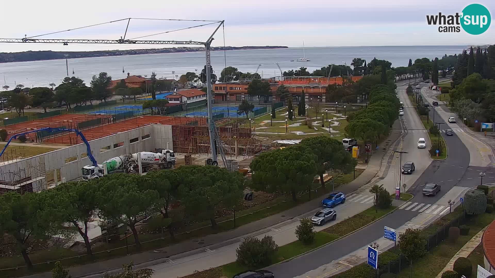 Portorož Live Webcam – vue sur la marina et les courts de tennis