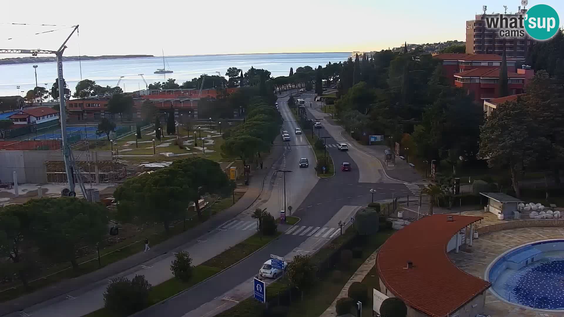 Portorož spletna kamera – pogled na marino in teniška igrišča