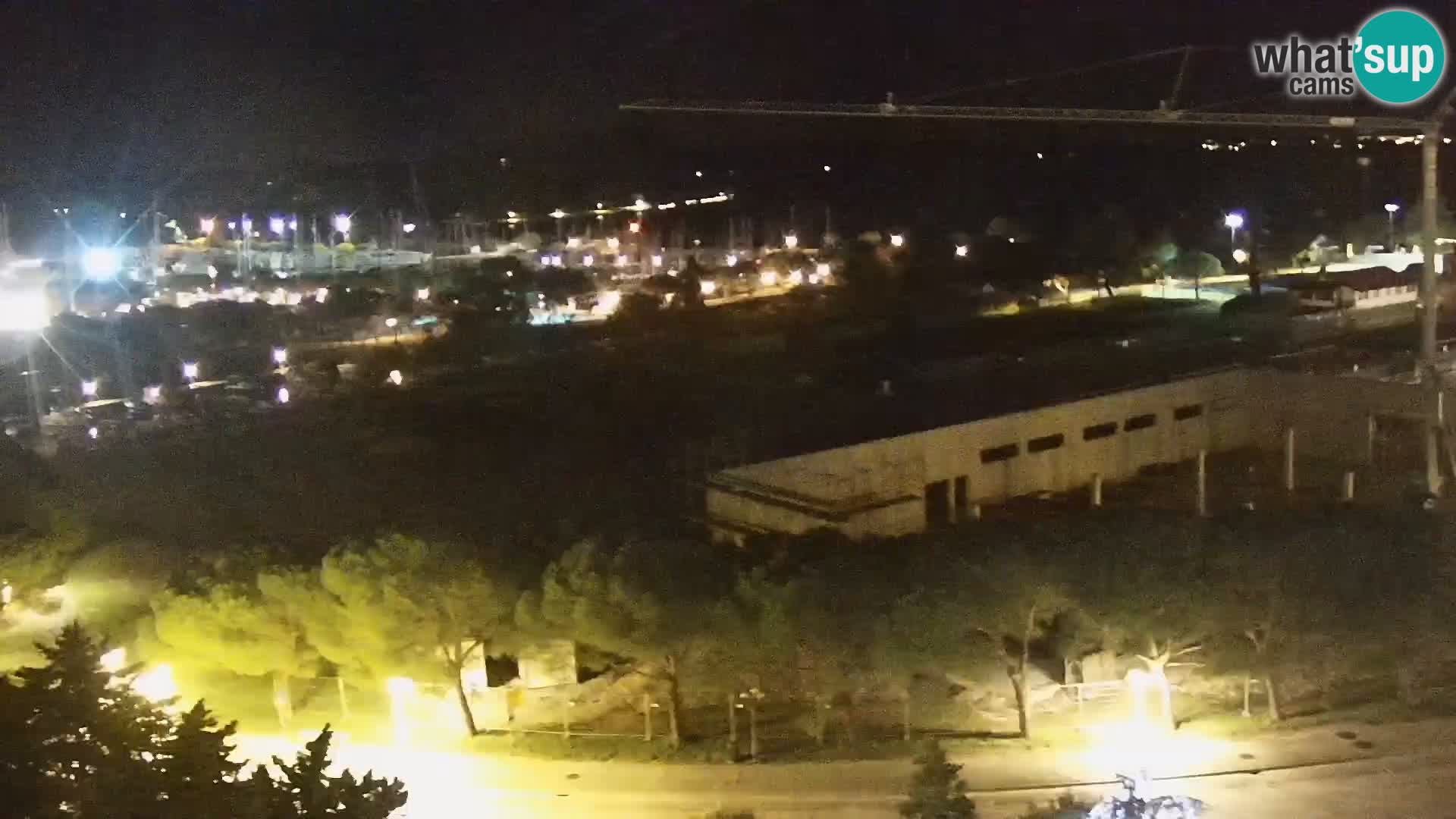 Portorož camera en vivo – vista del puerto deportivo y las canchas de tenis