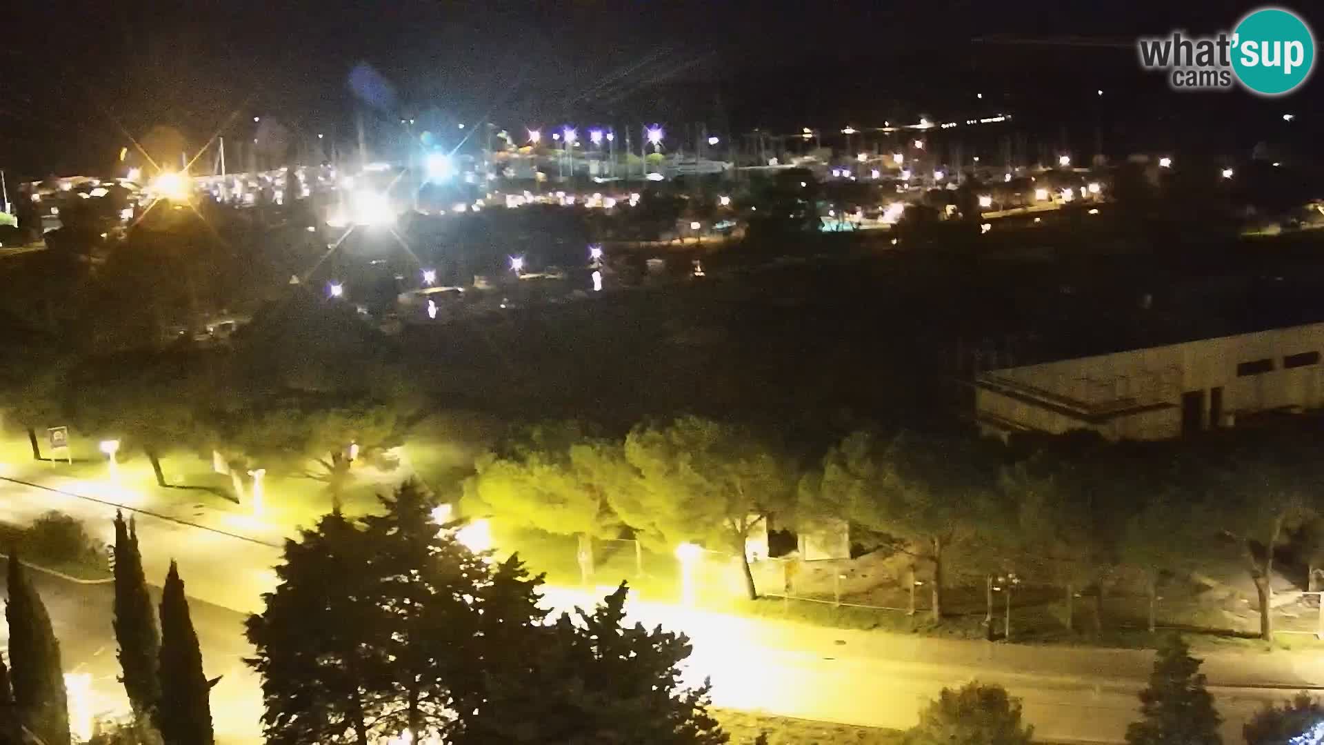 Portorož Live Webcam – vue sur la marina et les courts de tennis