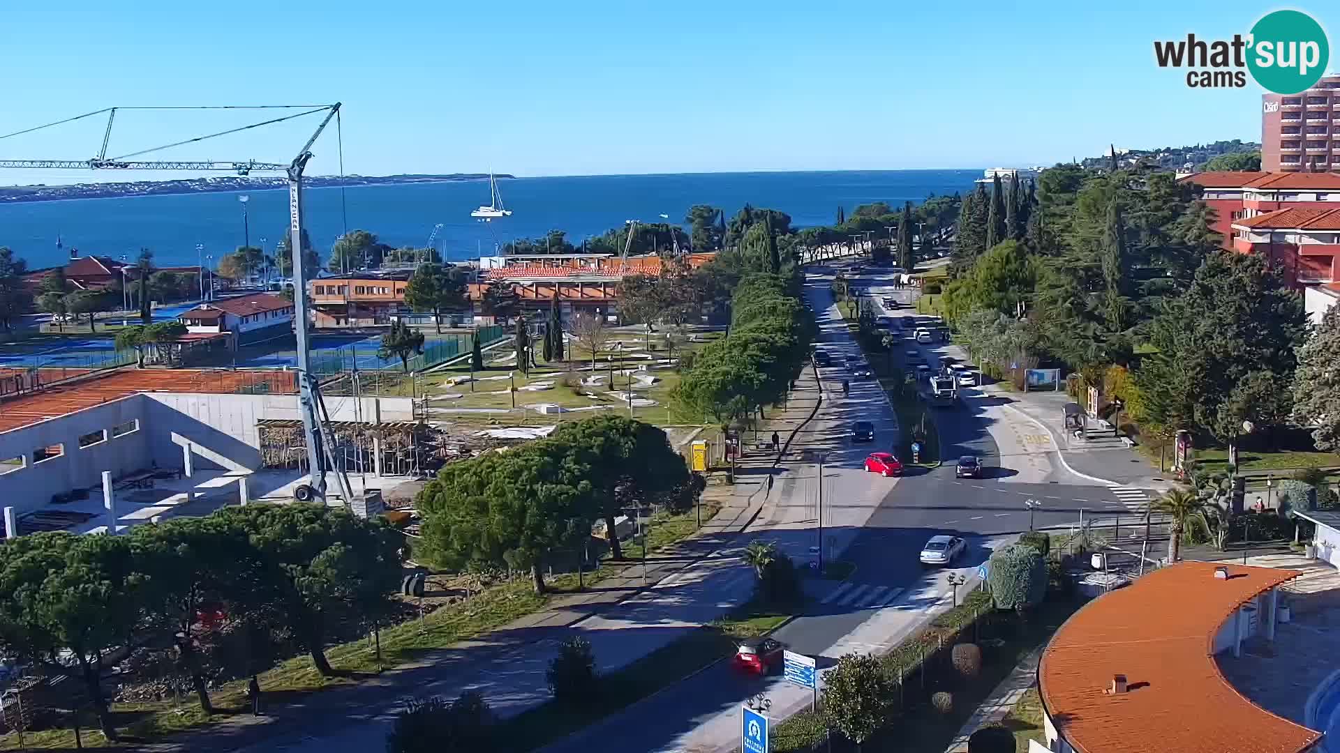 Portorož Live Webcam – vue sur la marina et les courts de tennis