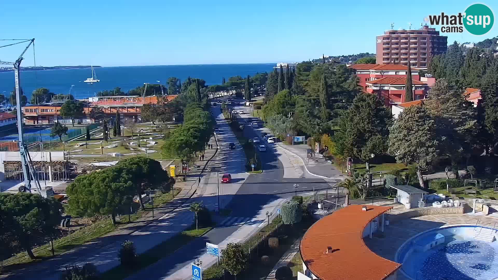 Portorož Live Webcam – vue sur la marina et les courts de tennis