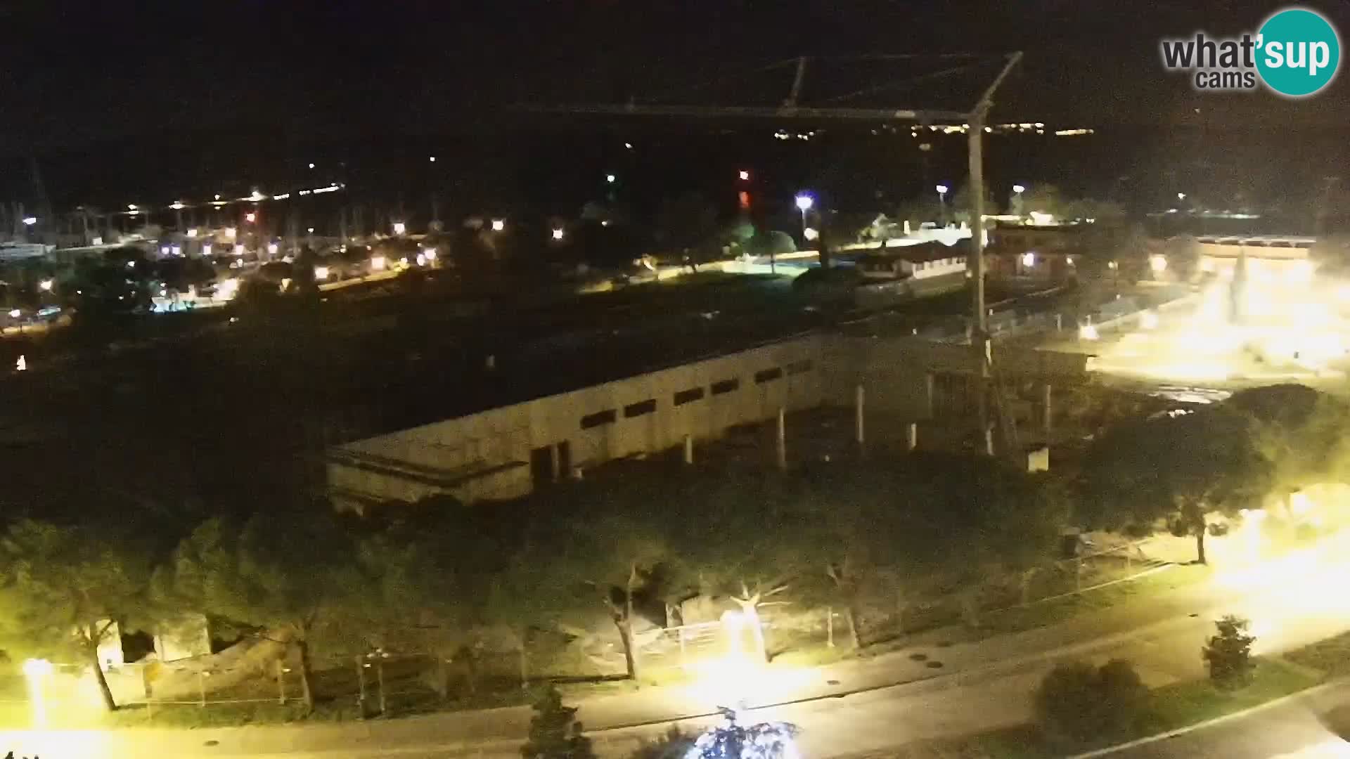 Portorož camera en vivo – vista del puerto deportivo y las canchas de tenis