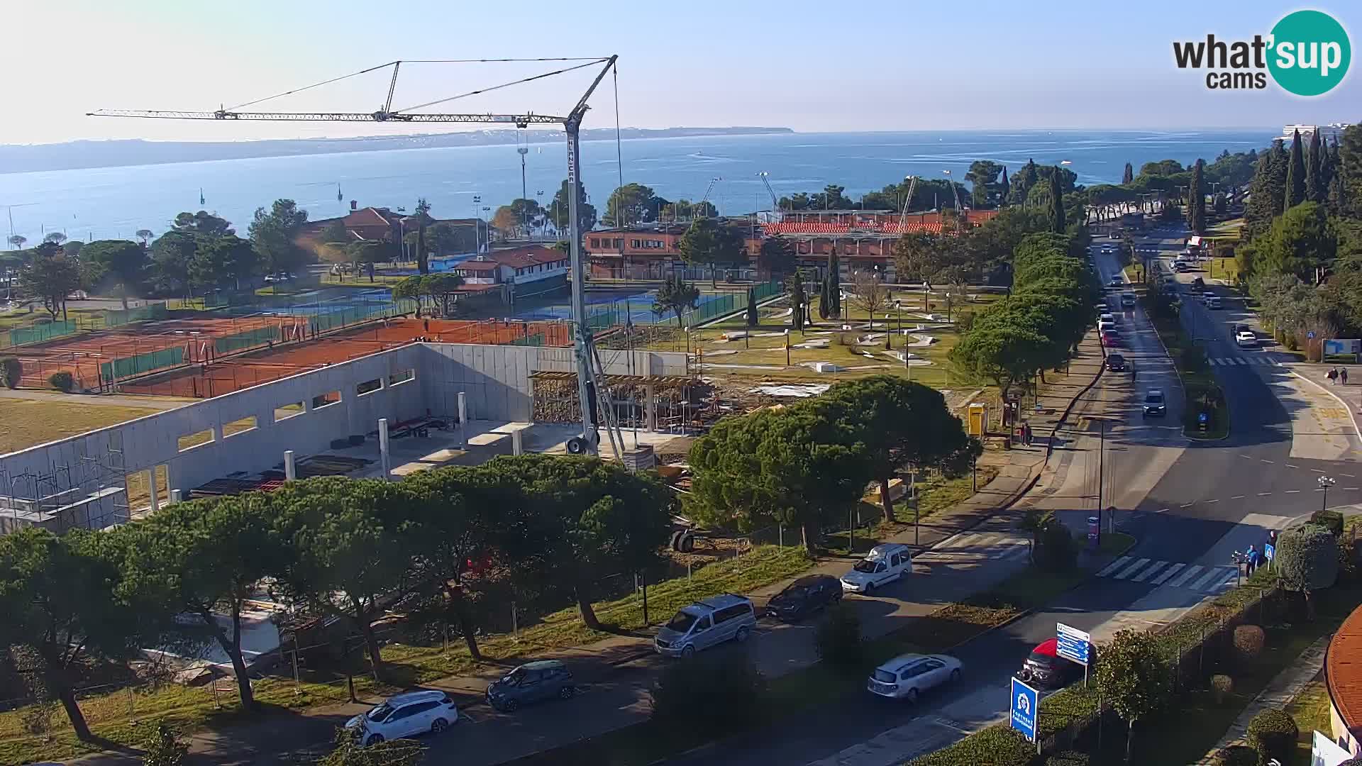 Portorož Live Webcam – vue sur la marina et les courts de tennis