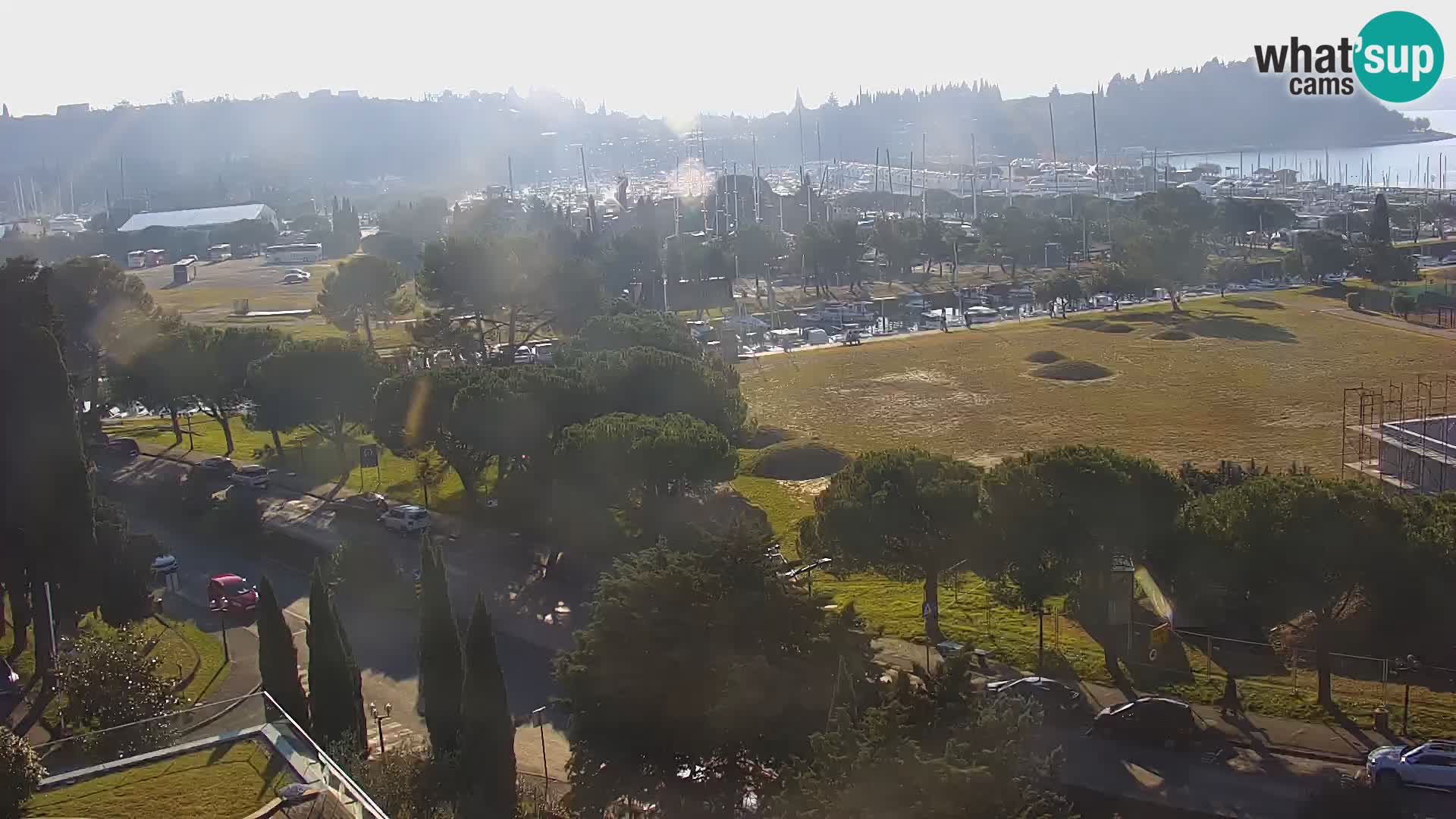 Portorož Live Webcam – vue sur la marina et les courts de tennis