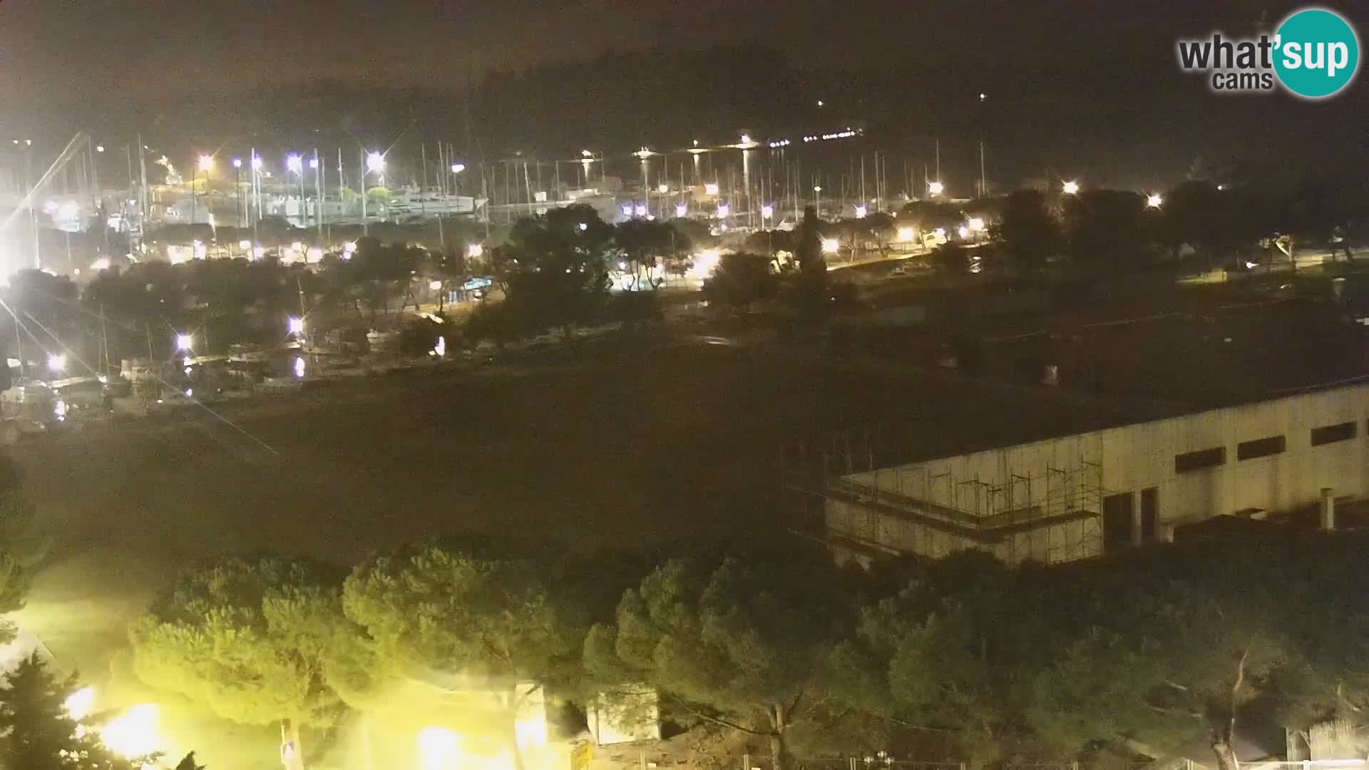 Portorož Live Webcam – vue sur la marina et les courts de tennis