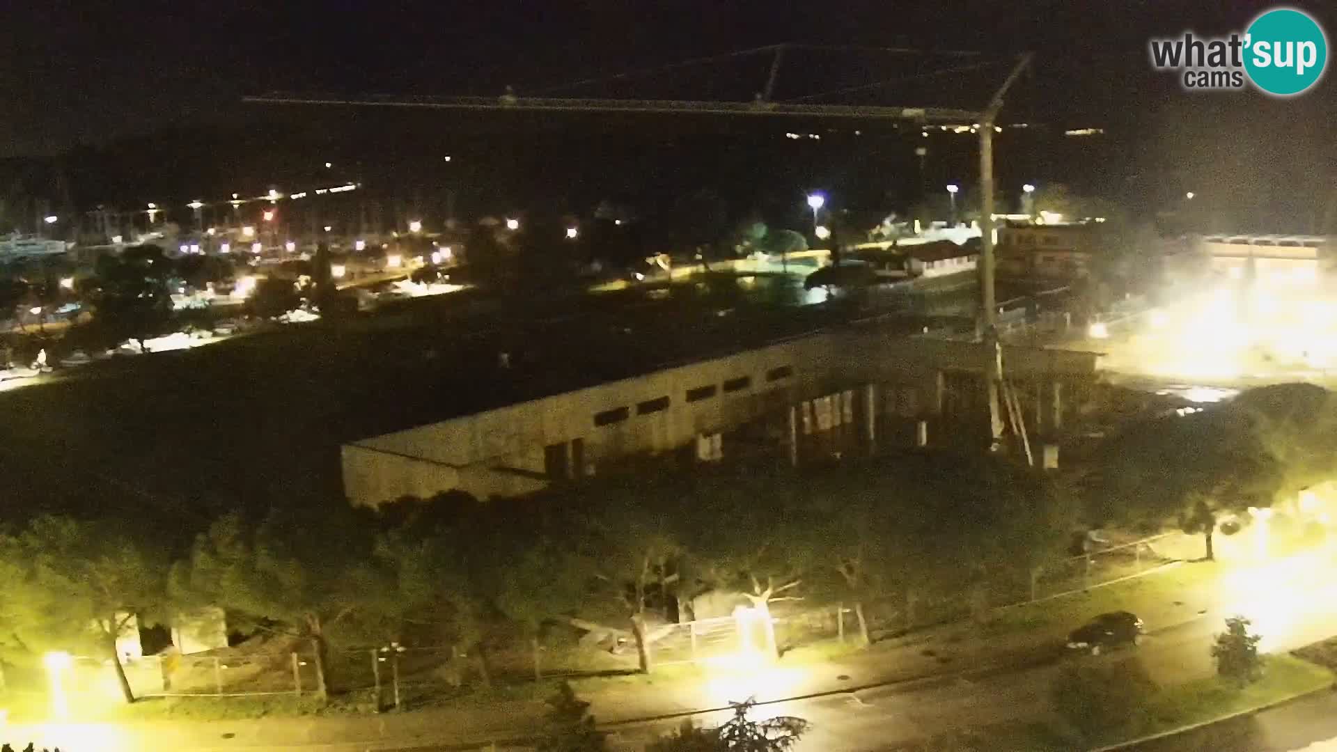 Portorož camera en vivo – vista del puerto deportivo y las canchas de tenis