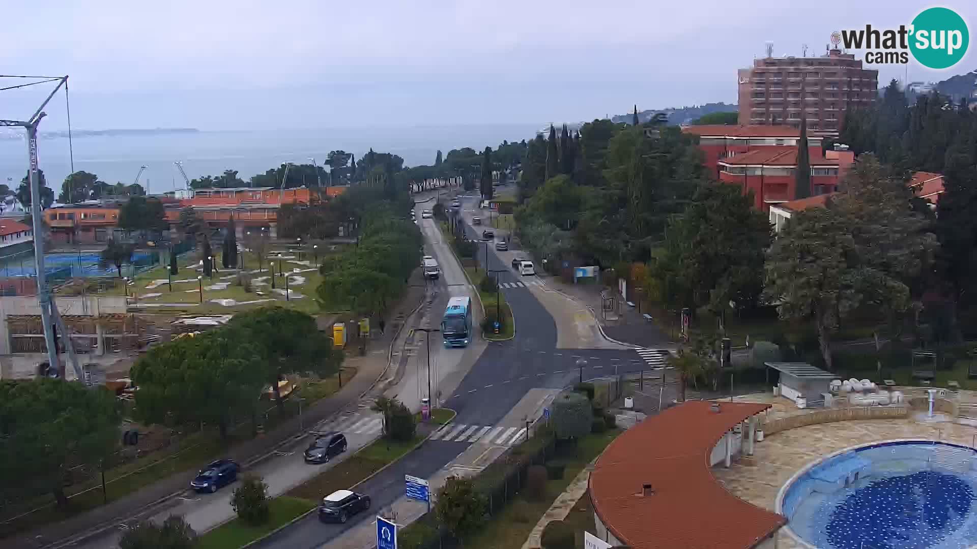 Portorož Live Webcam – vue sur la marina et les courts de tennis