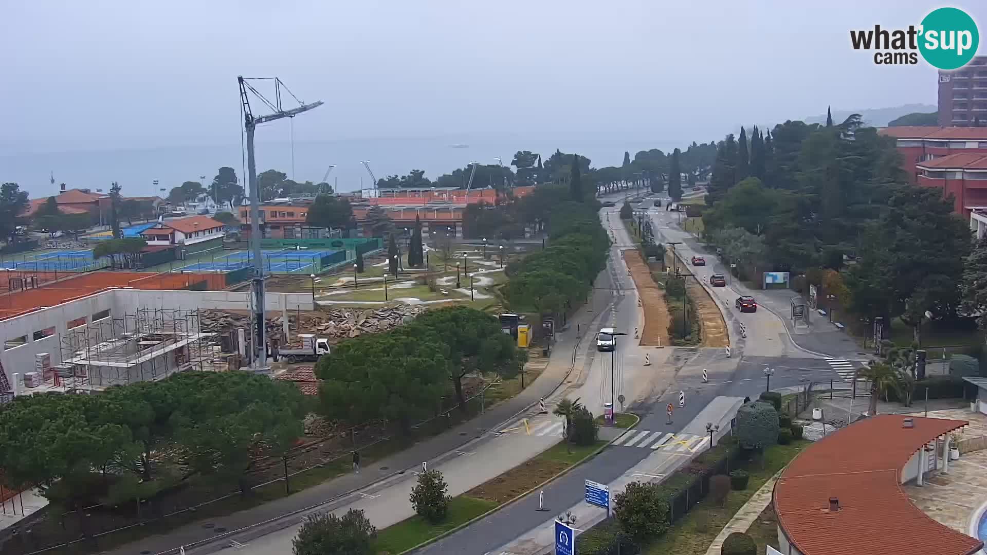 Portorož camera en vivo – vista del puerto deportivo y las canchas de tenis