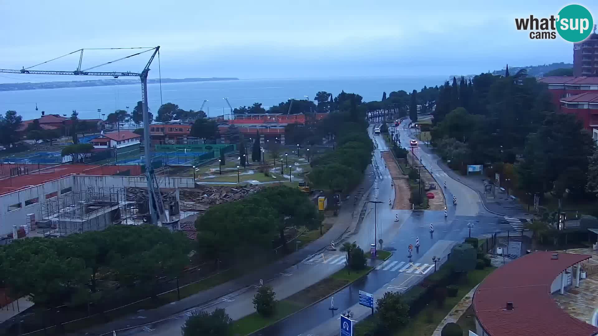 Portorož Live Webcam – vue sur la marina et les courts de tennis