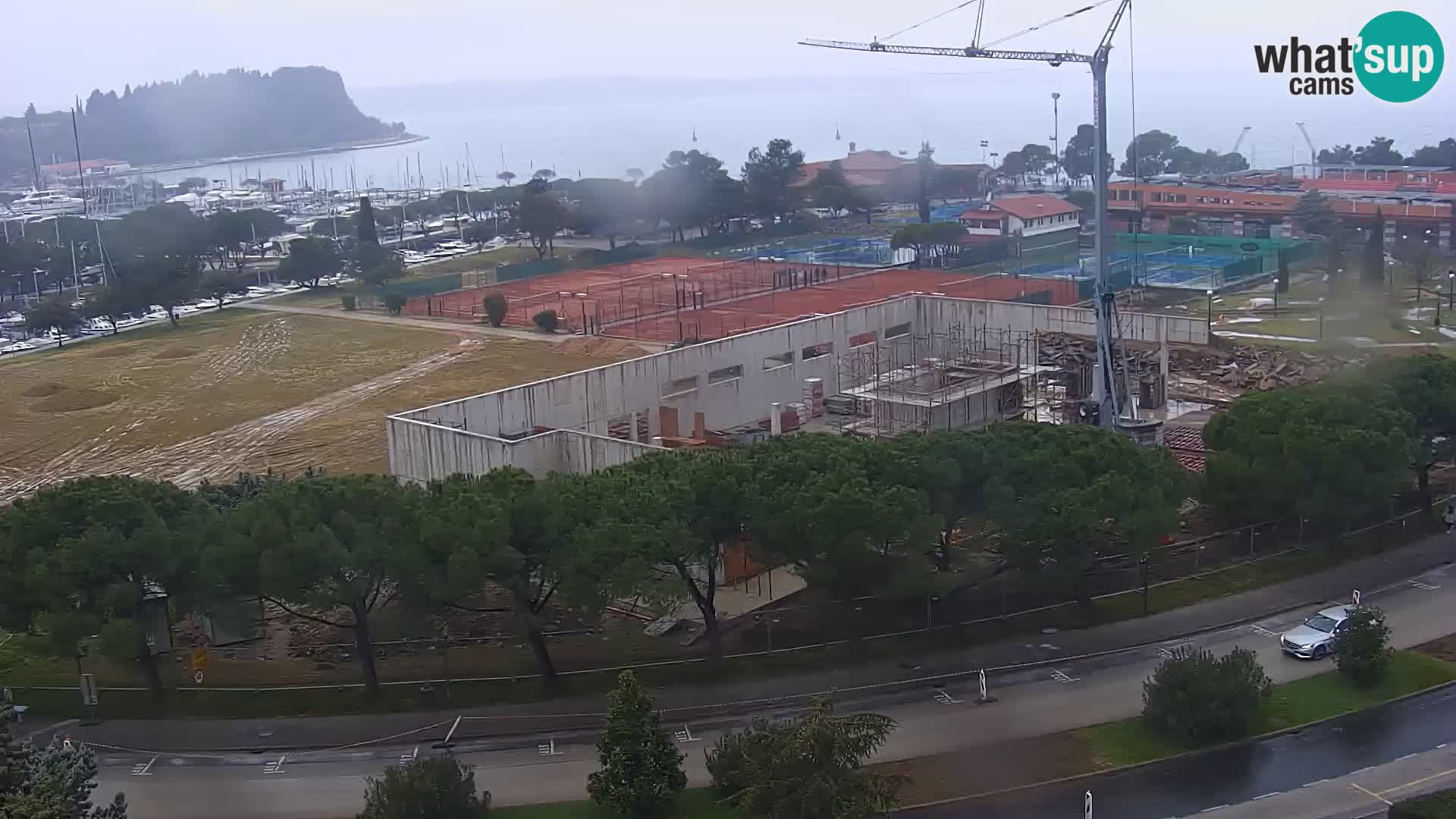 Portorož Live Webcam – vue sur la marina et les courts de tennis