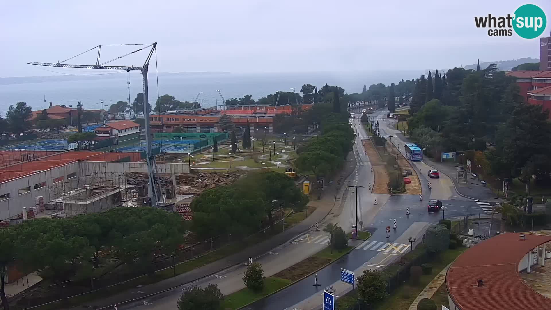 Portorož Live Webcam – vue sur la marina et les courts de tennis