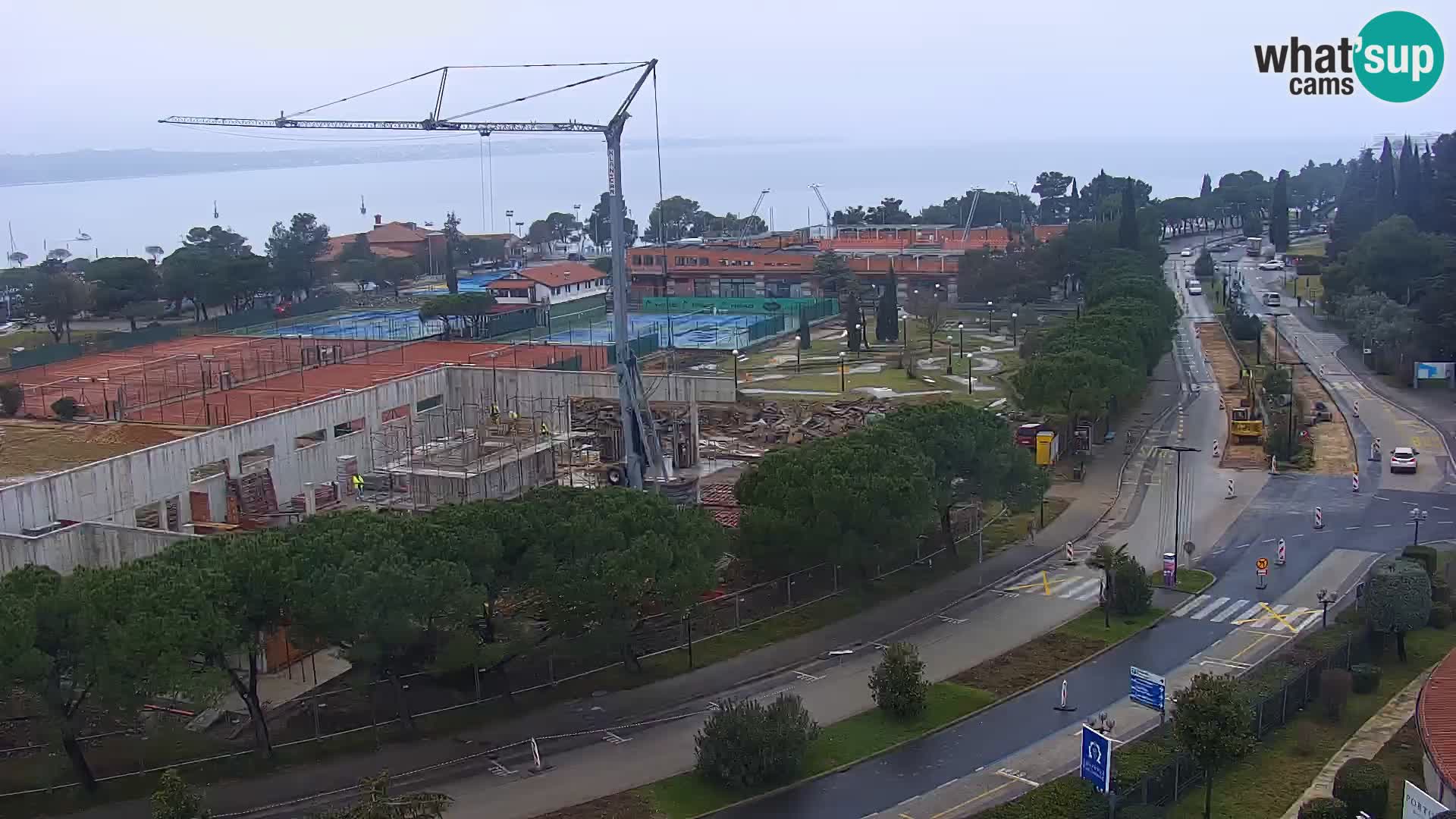 Portorož Live Webcam – vue sur la marina et les courts de tennis