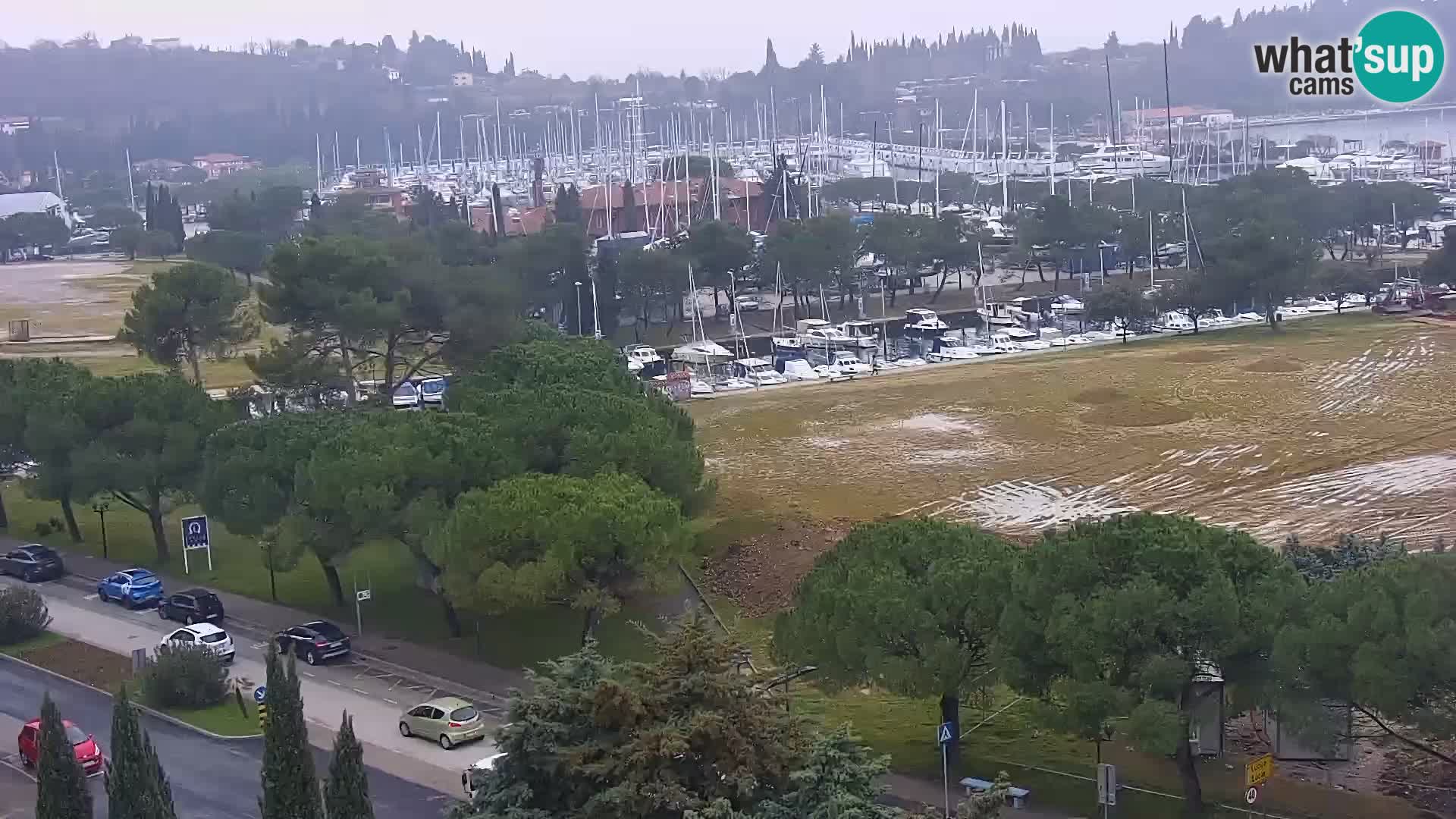 Portorož Live Webcam – vue sur la marina et les courts de tennis