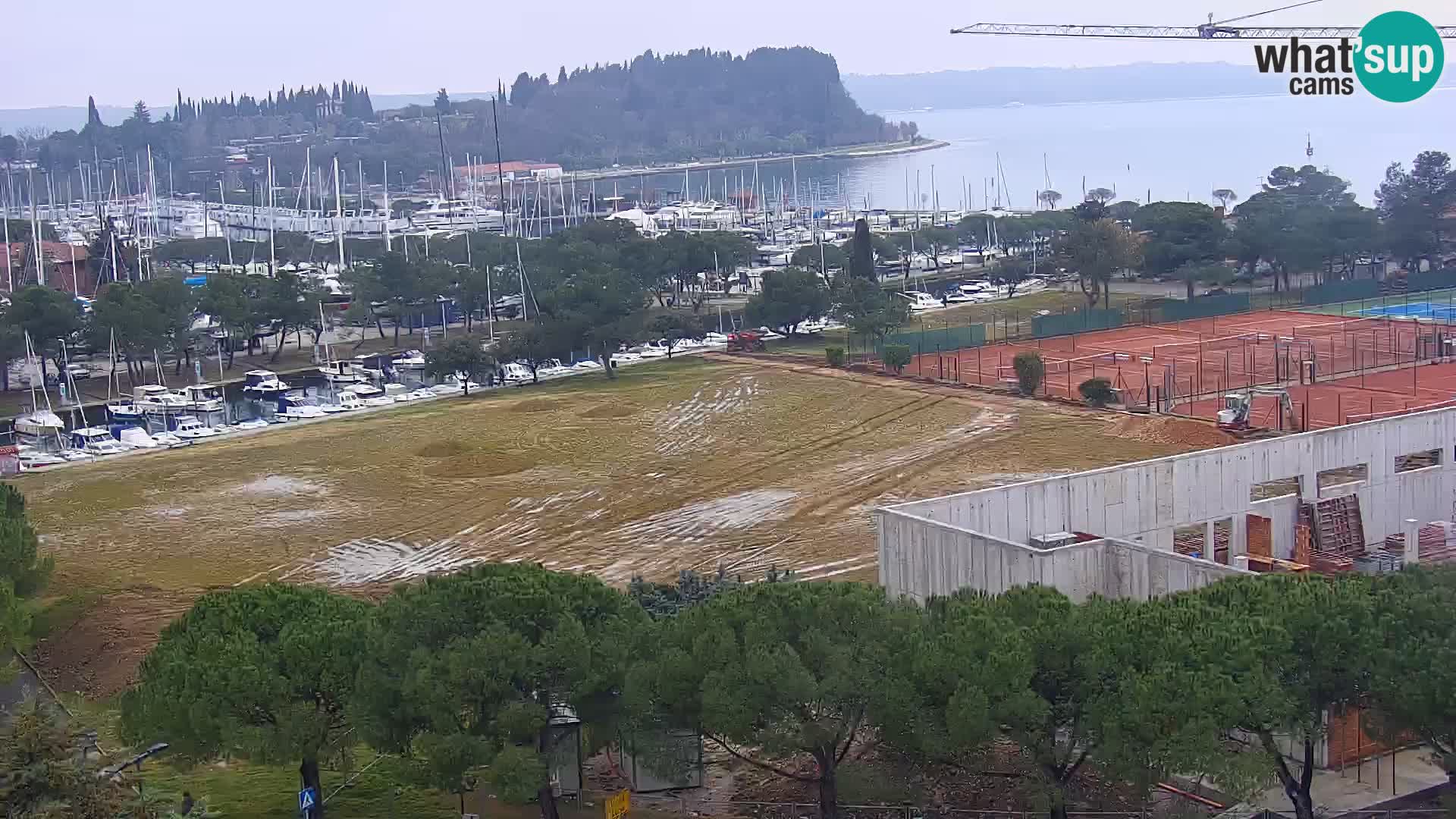 Portorož Webcam – Blick auf den Yachthafen und die Tennisplätze