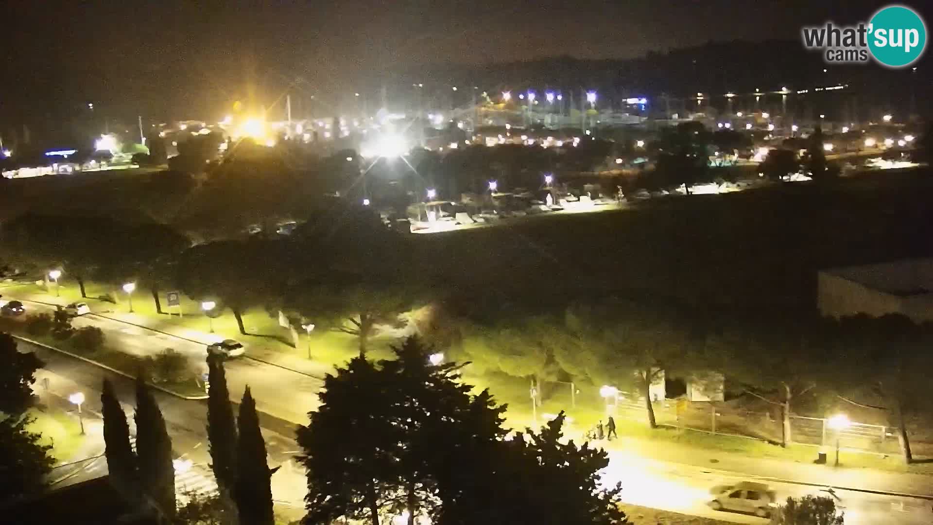 Portorož camera en vivo – vista del puerto deportivo y las canchas de tenis