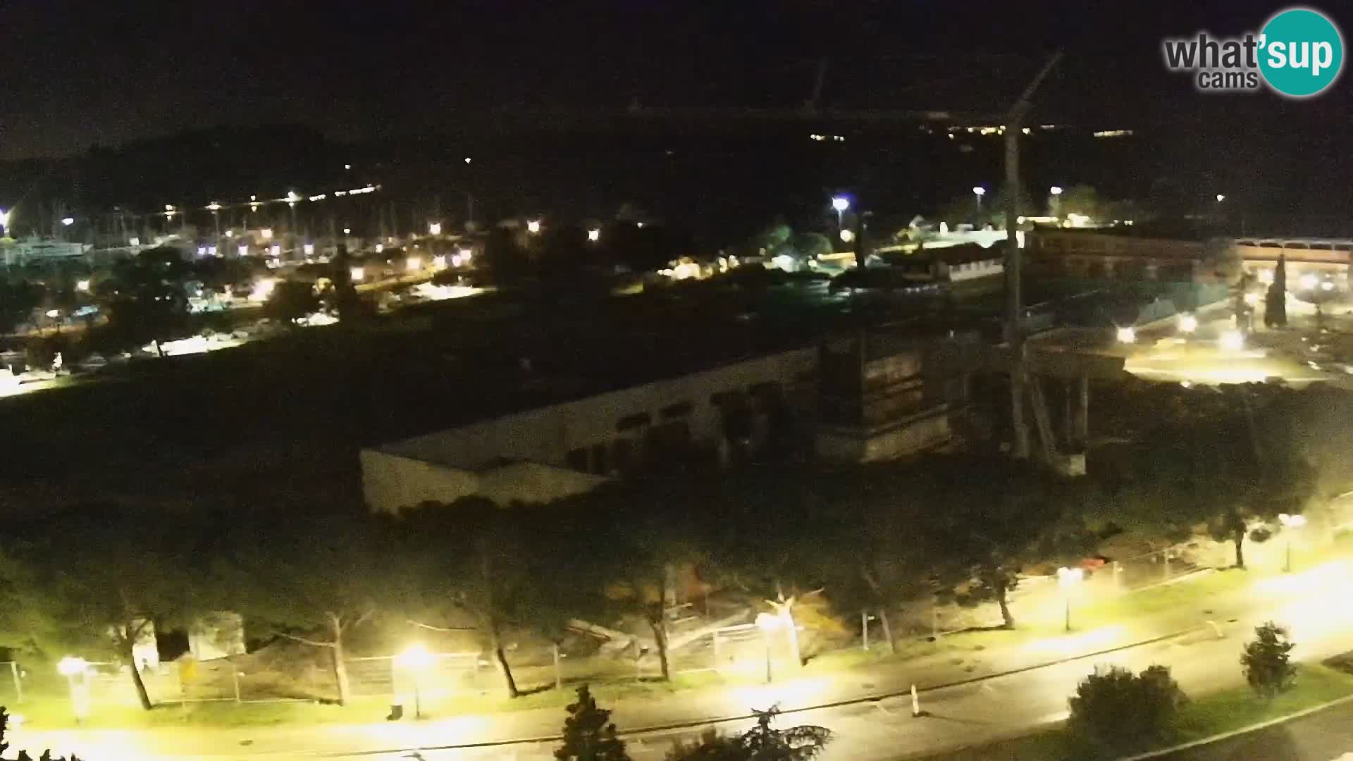 Portorož camera en vivo – vista del puerto deportivo y las canchas de tenis