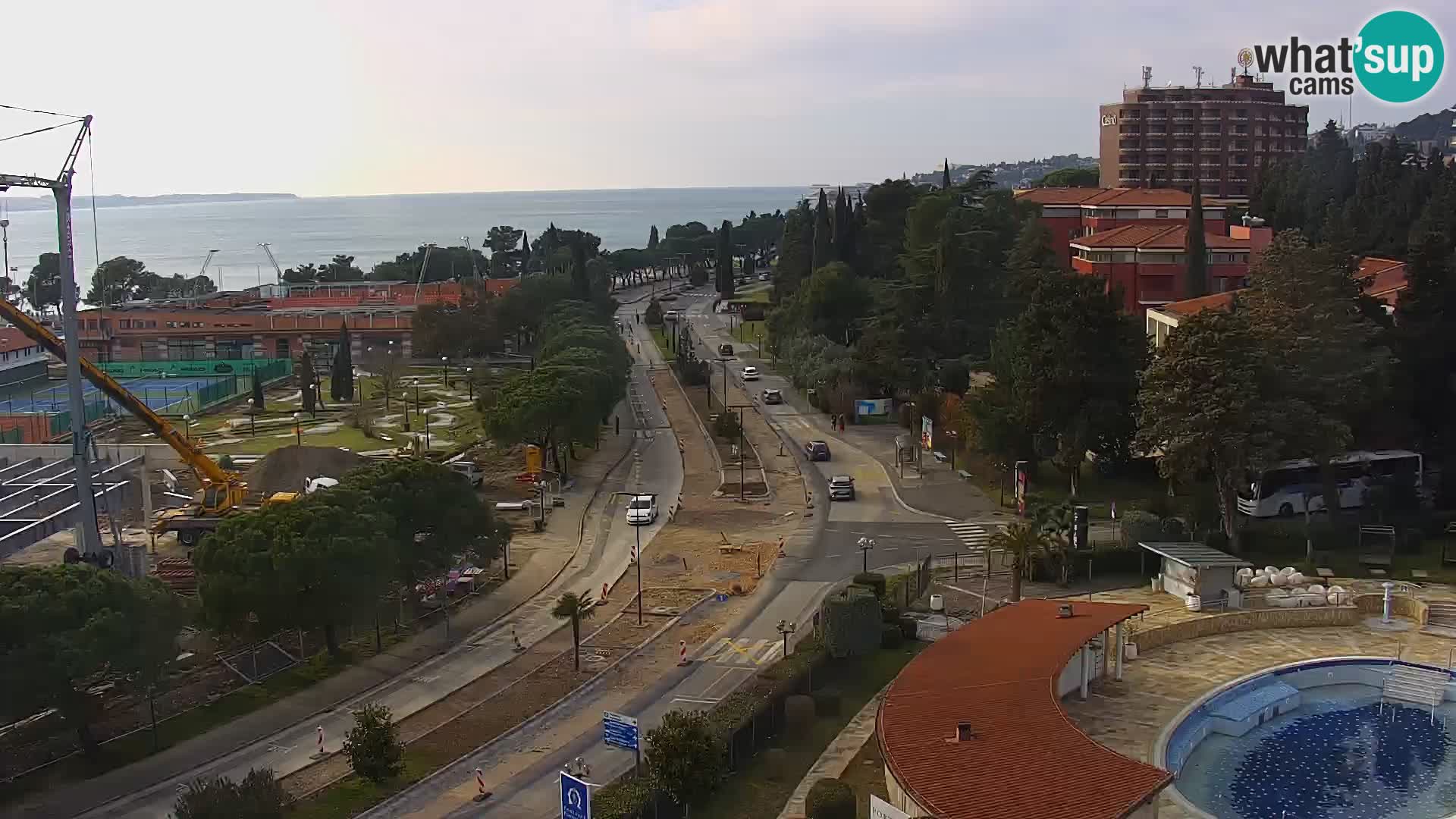 Portorož camera en vivo – vista del puerto deportivo y las canchas de tenis