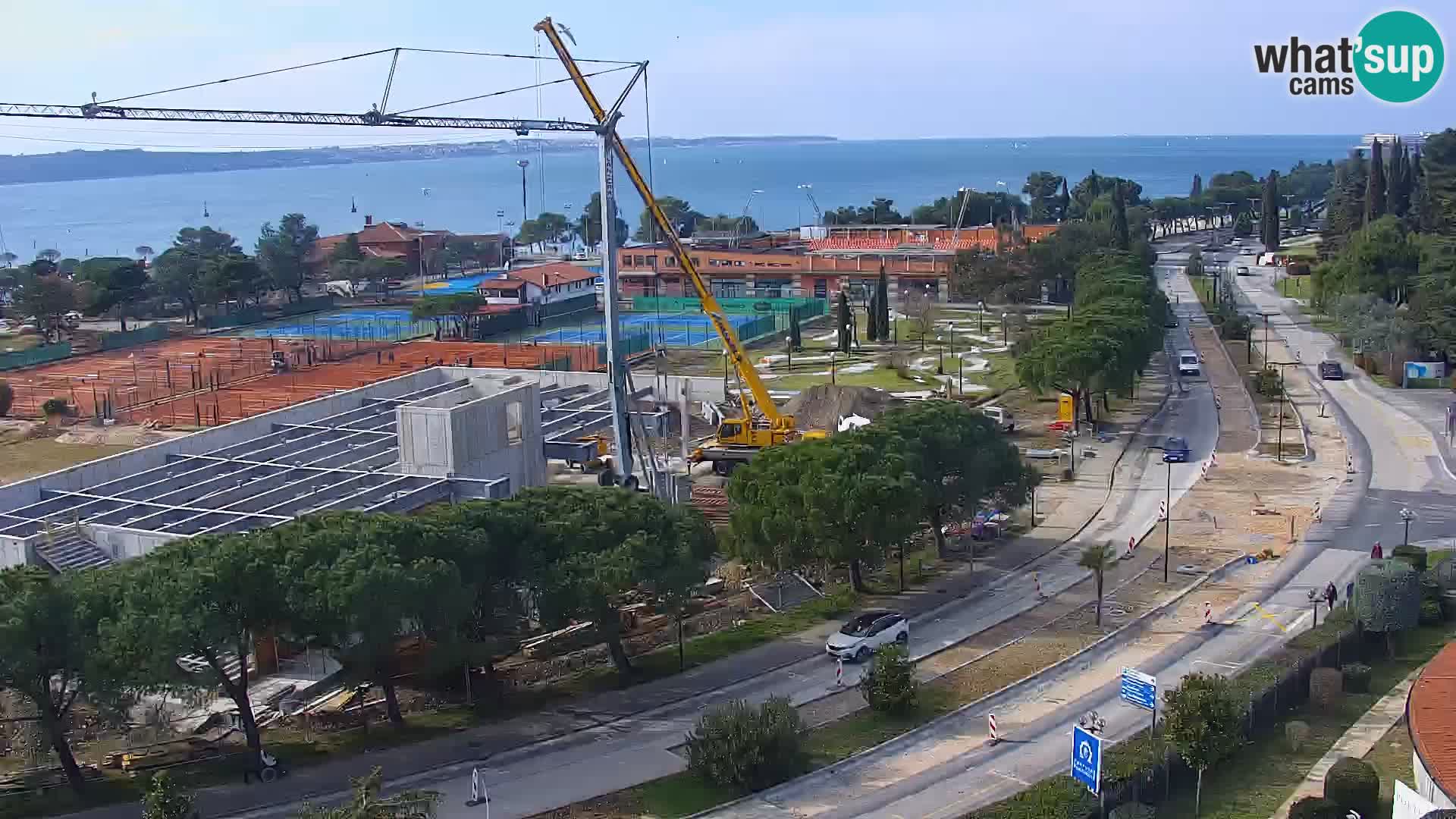 Portorož Live Webcam – vue sur la marina et les courts de tennis