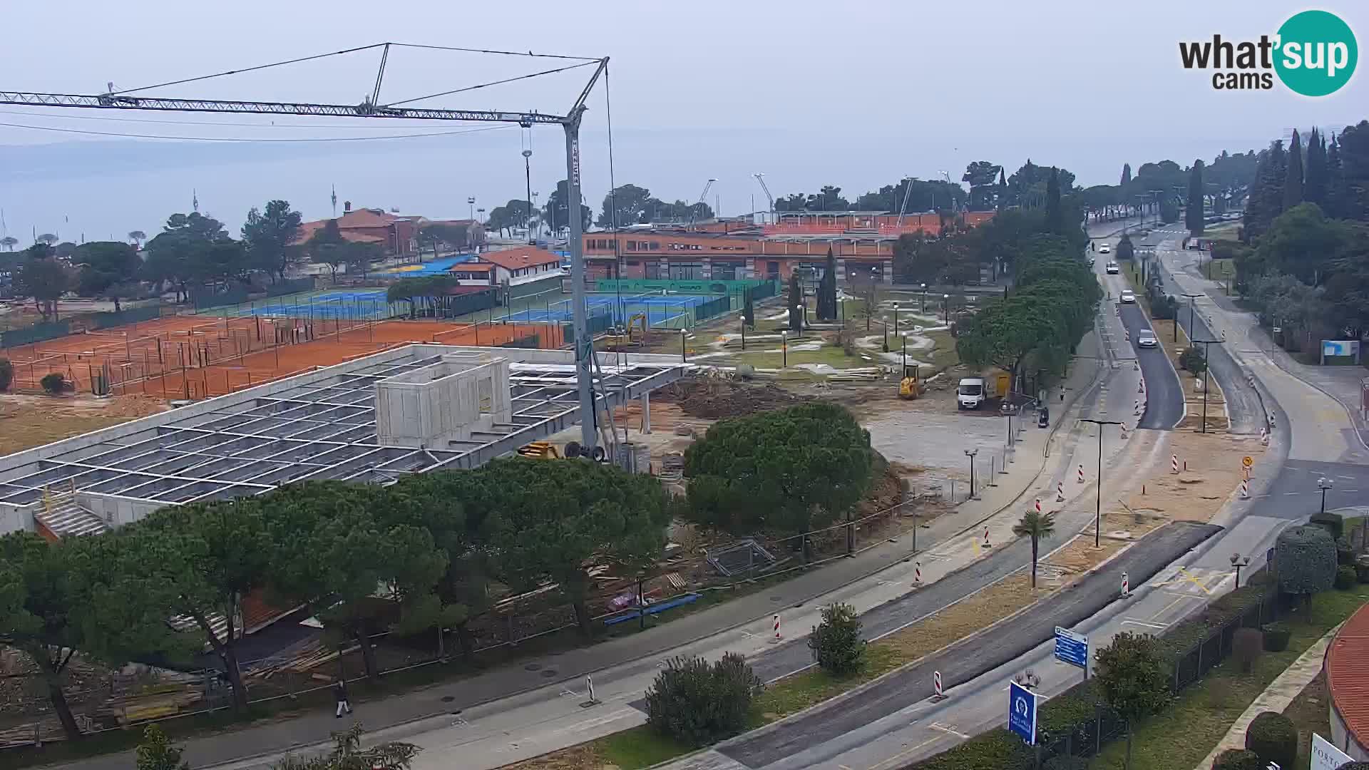 Portorož Live Webcam – vue sur la marina et les courts de tennis