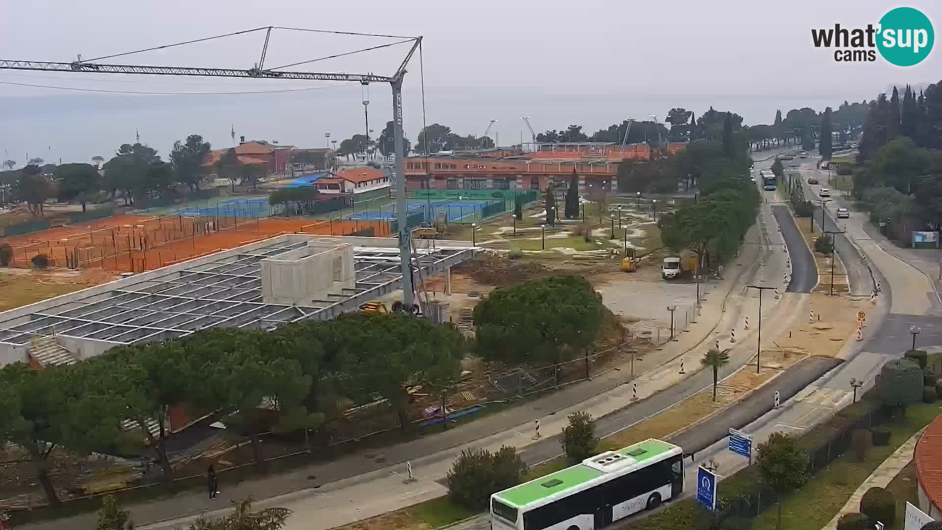 Portorož Live Webcam – vue sur la marina et les courts de tennis