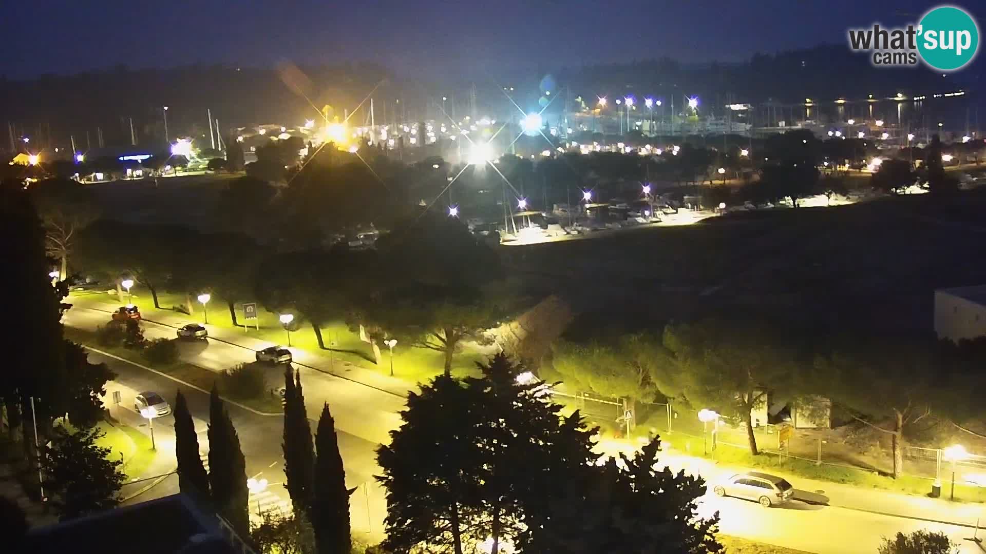 Portorož camera en vivo – vista del puerto deportivo y las canchas de tenis