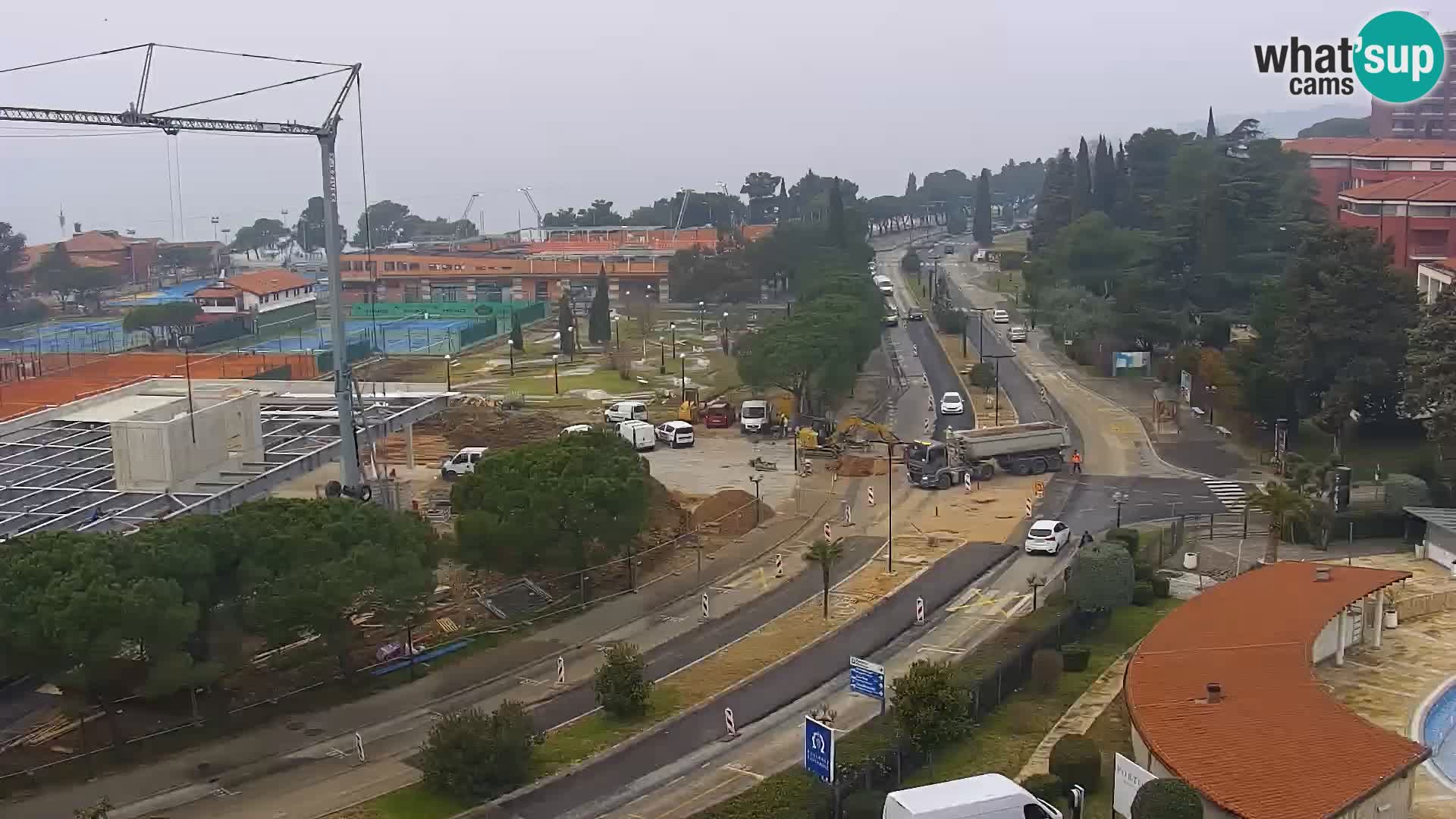 Portorož camera en vivo – vista del puerto deportivo y las canchas de tenis