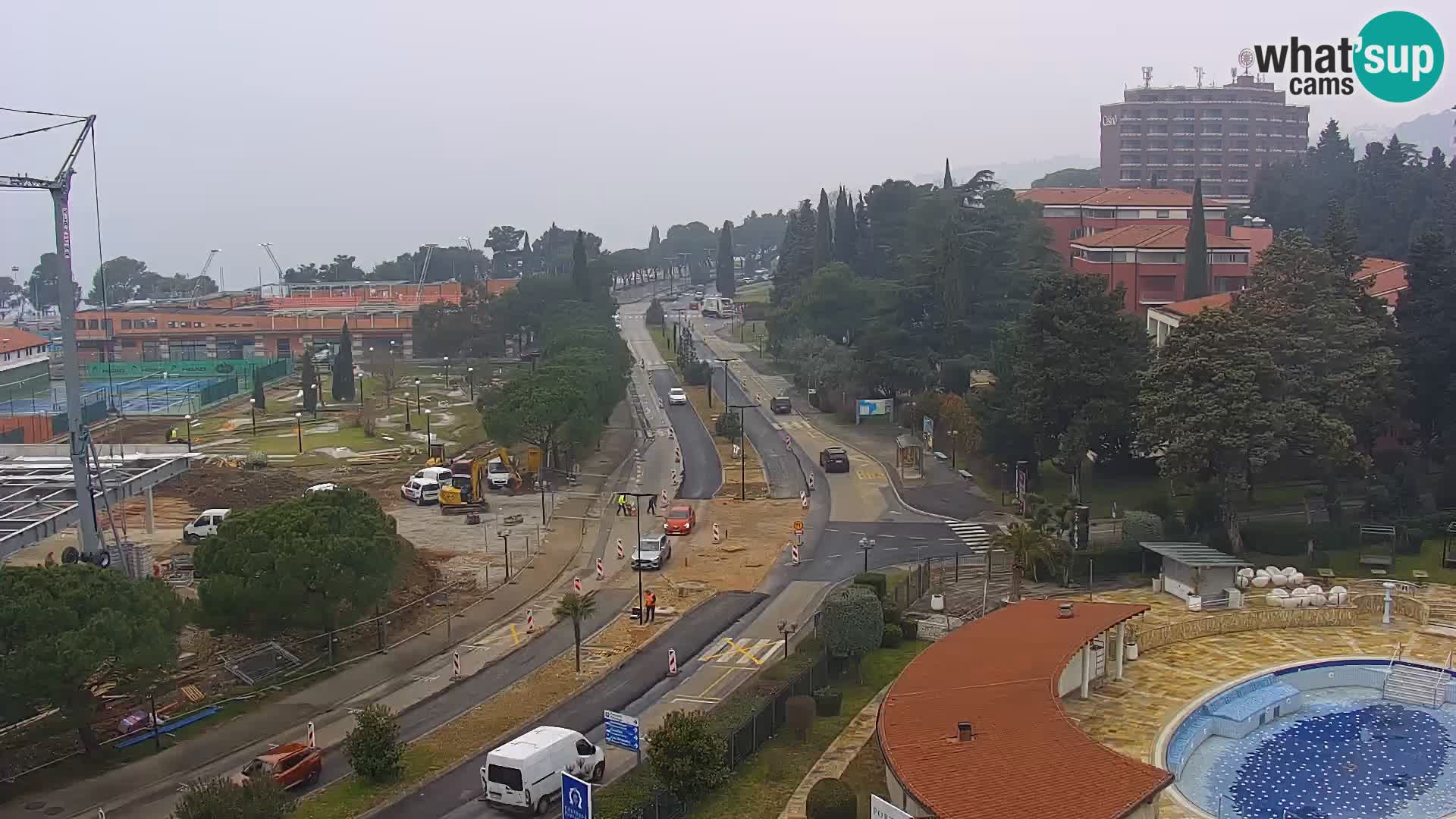 Portorož Live Webcam – vue sur la marina et les courts de tennis