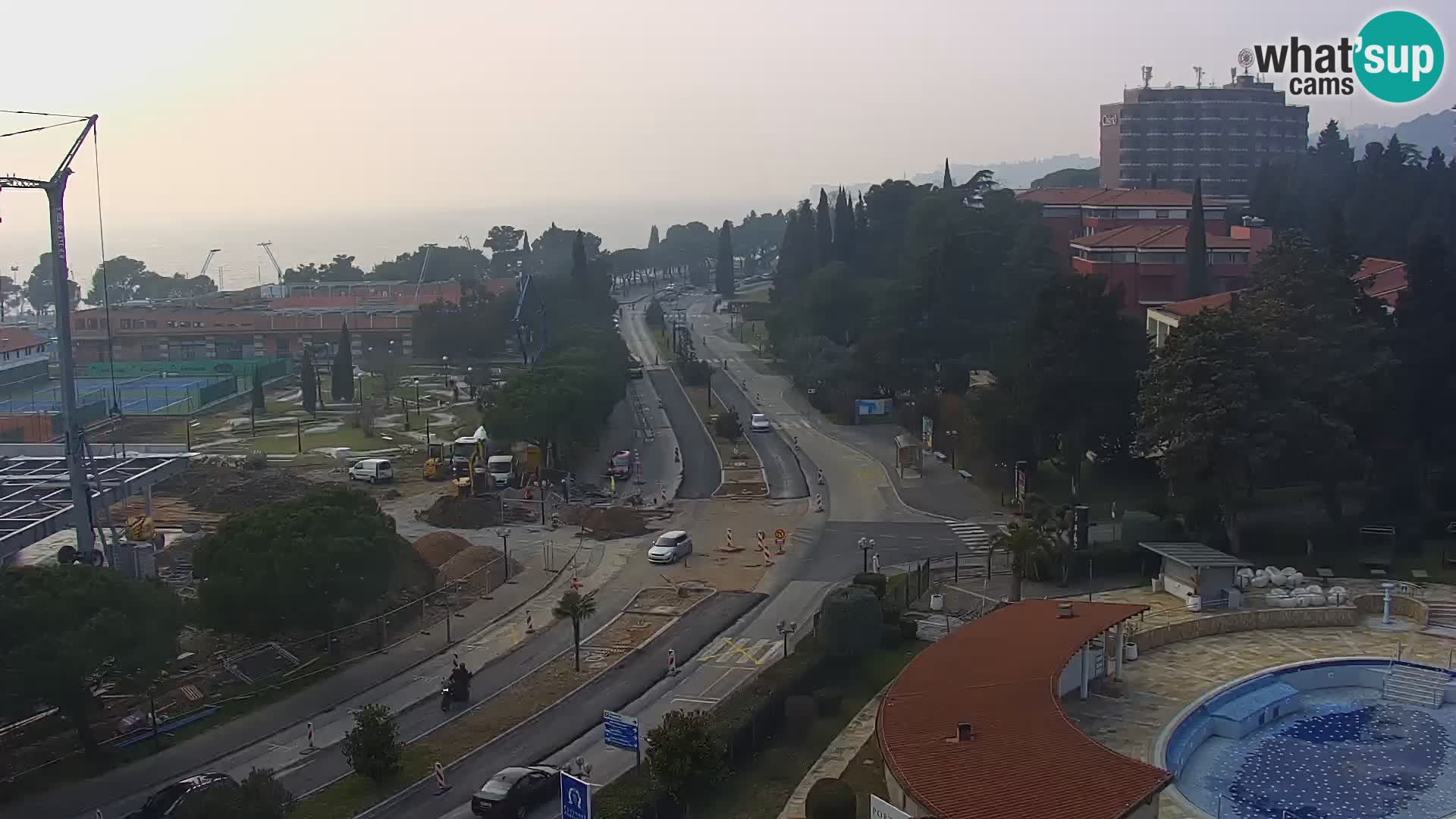 Portorož camera en vivo – vista del puerto deportivo y las canchas de tenis