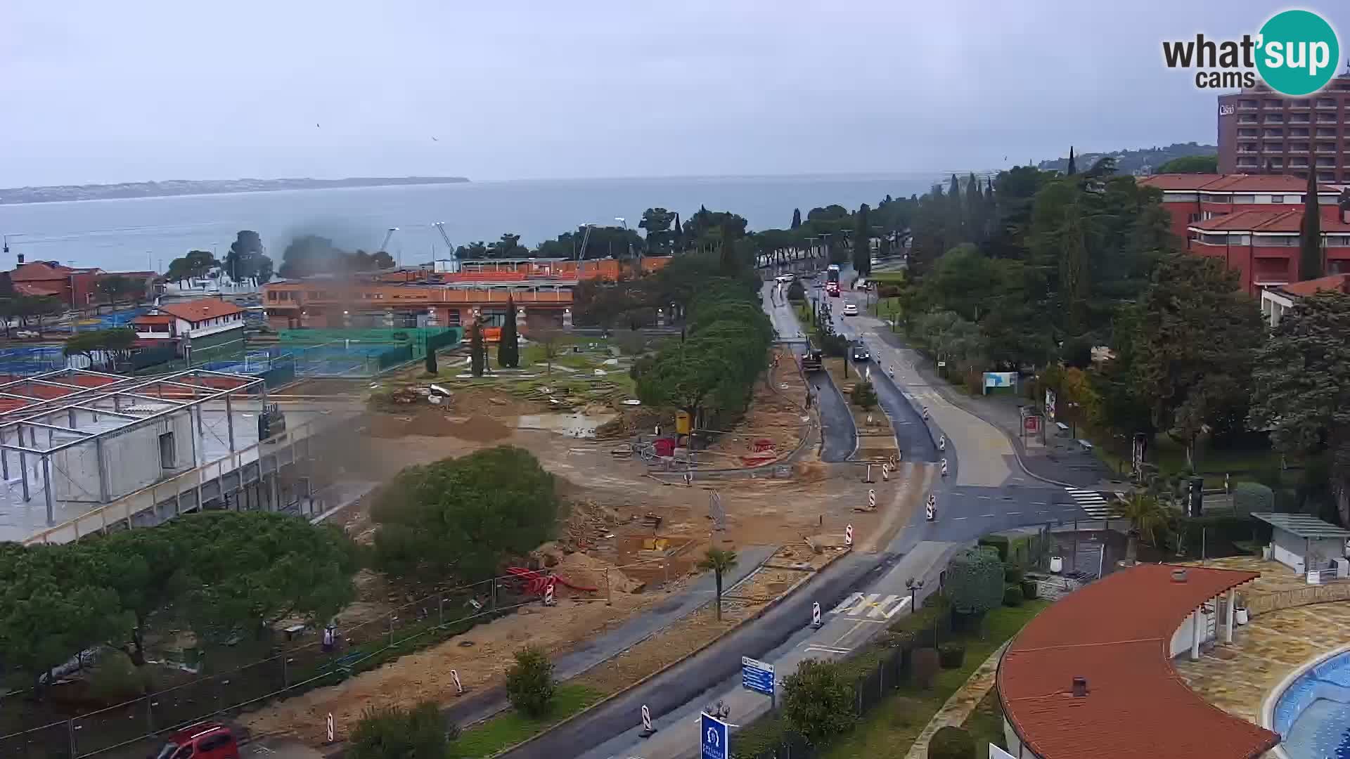 Portorož Live Webcam – vue sur la marina et les courts de tennis