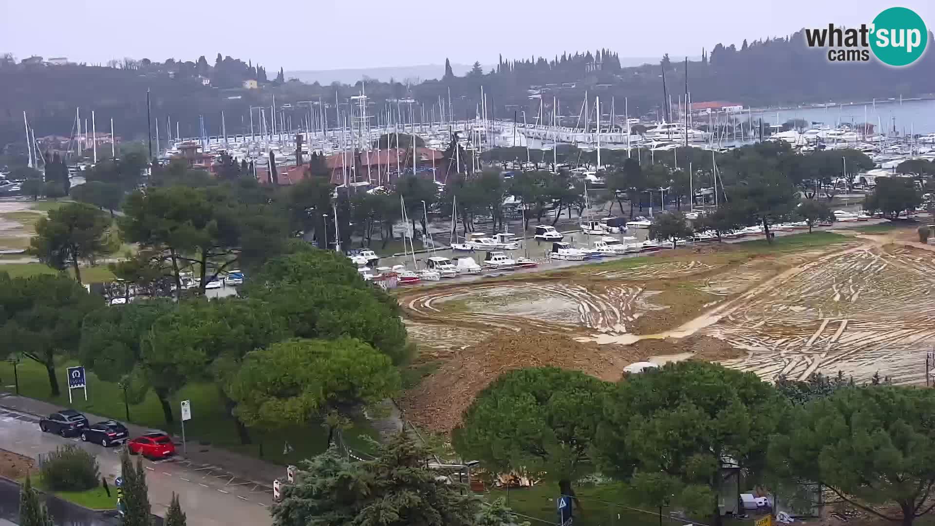 Portorož Live Webcam – vue sur la marina et les courts de tennis