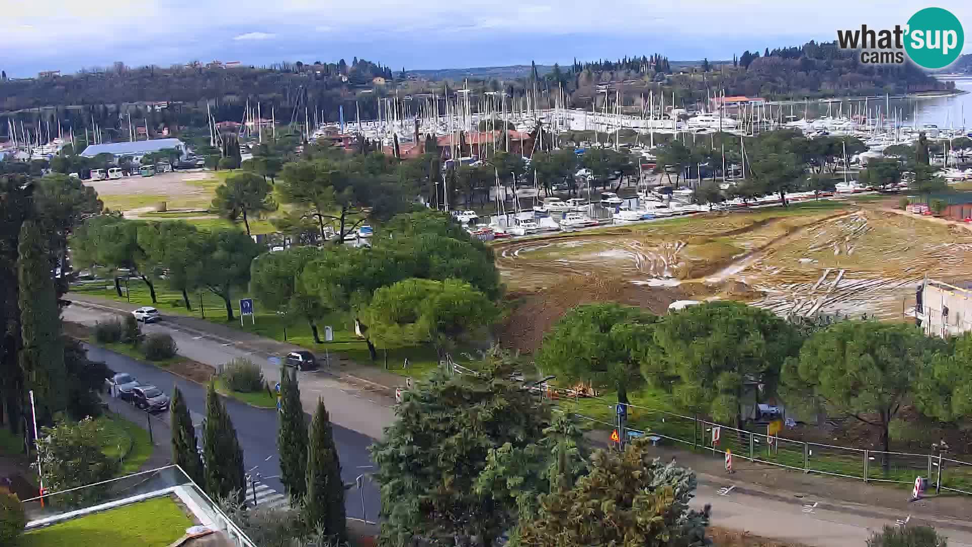 Portorož spletna kamera – pogled na marino in teniška igrišča