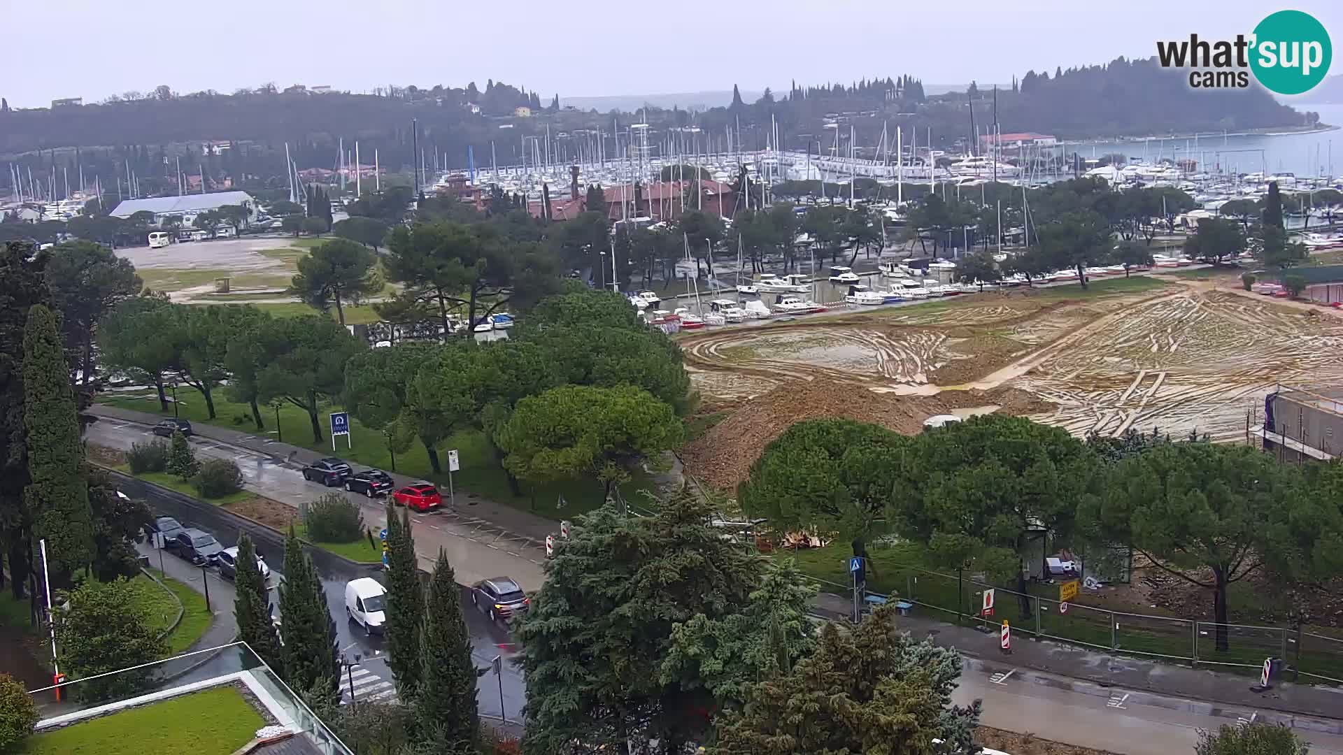 Portorož Live Webcam – vue sur la marina et les courts de tennis