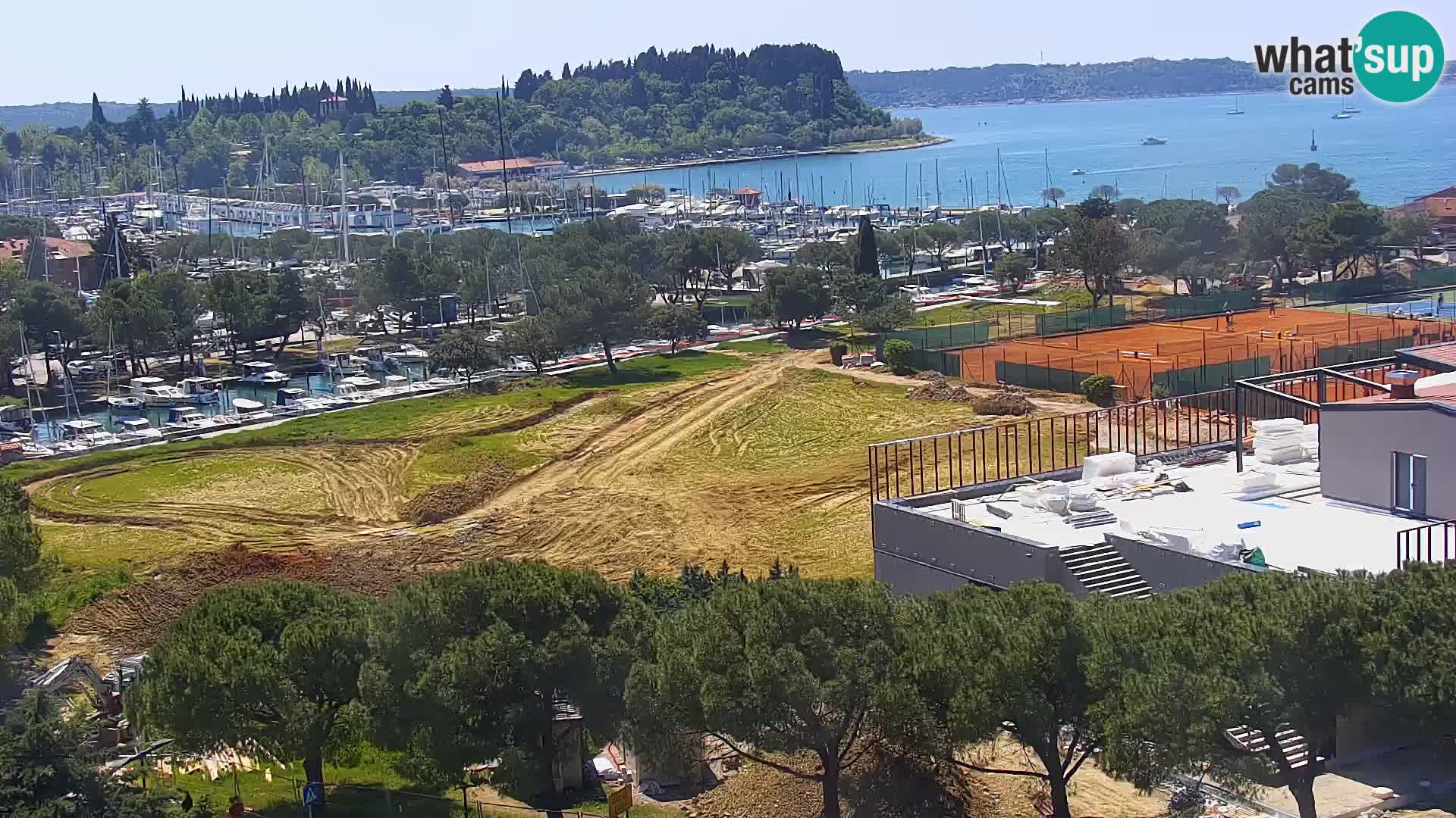 Portorož spletna kamera – pogled na marino in teniška igrišča
