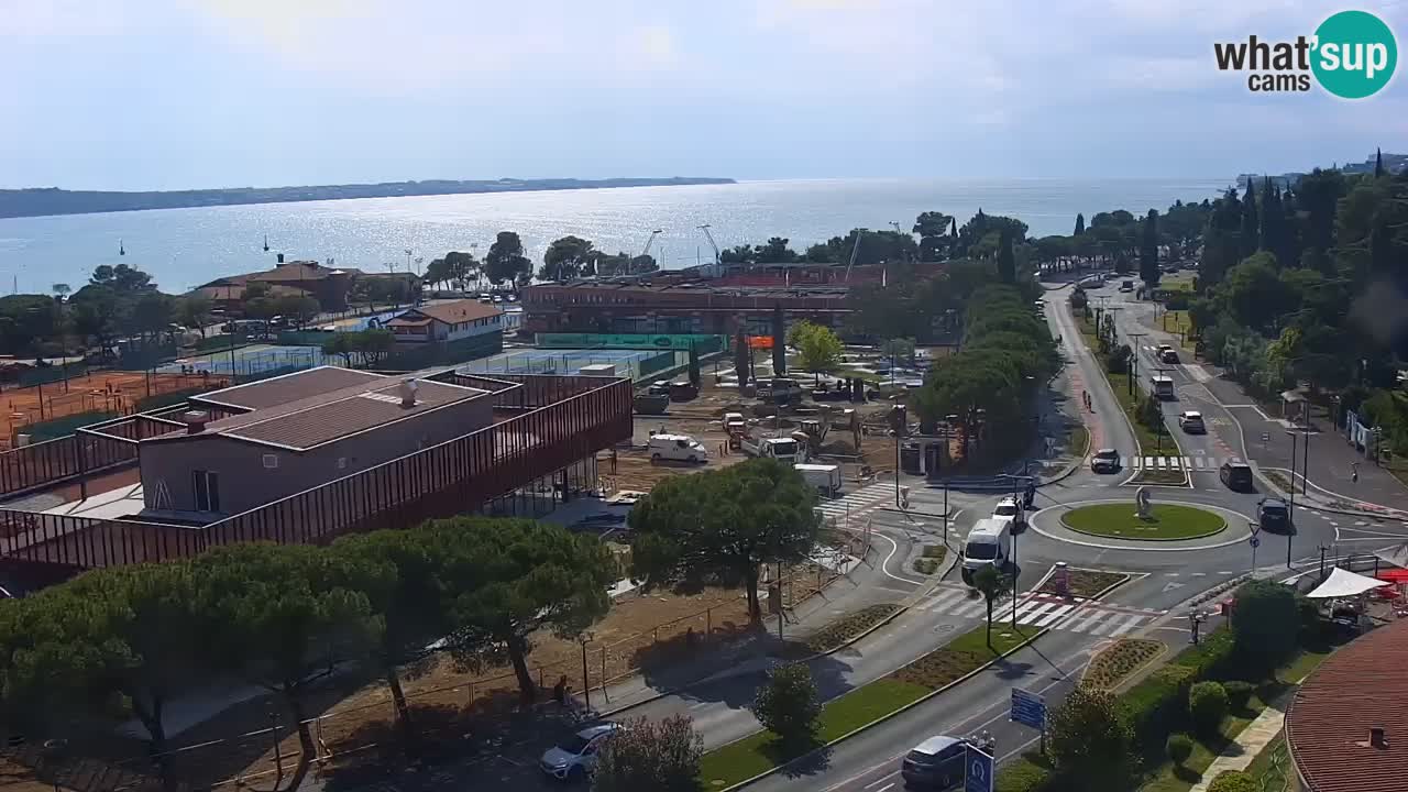Portorož camera en vivo – vista del puerto deportivo y las canchas de tenis