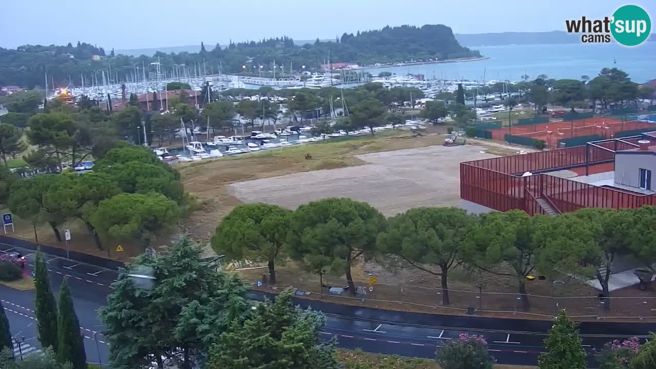 Portorož spletna kamera – pogled na marino in teniška igrišča