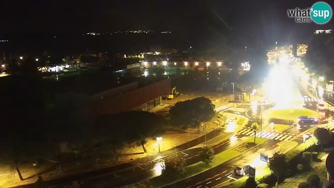 Portorož camera en vivo – vista del puerto deportivo y las canchas de tenis