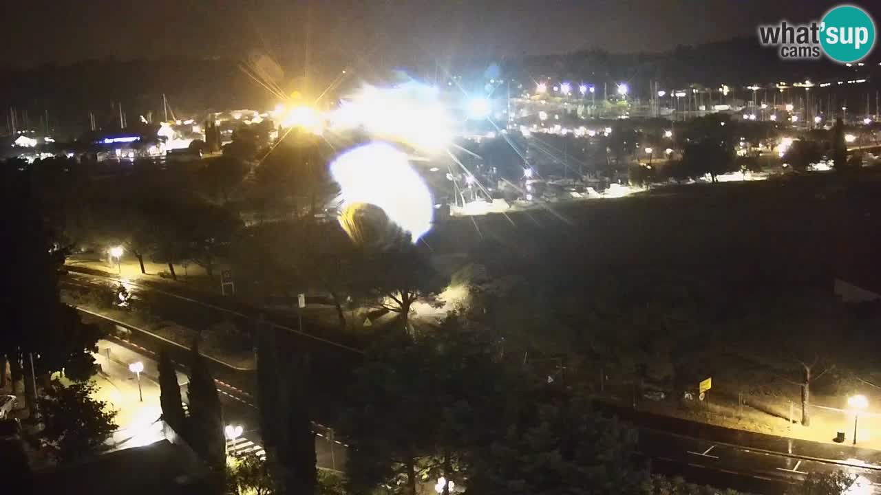 Portorož camera en vivo – vista del puerto deportivo y las canchas de tenis